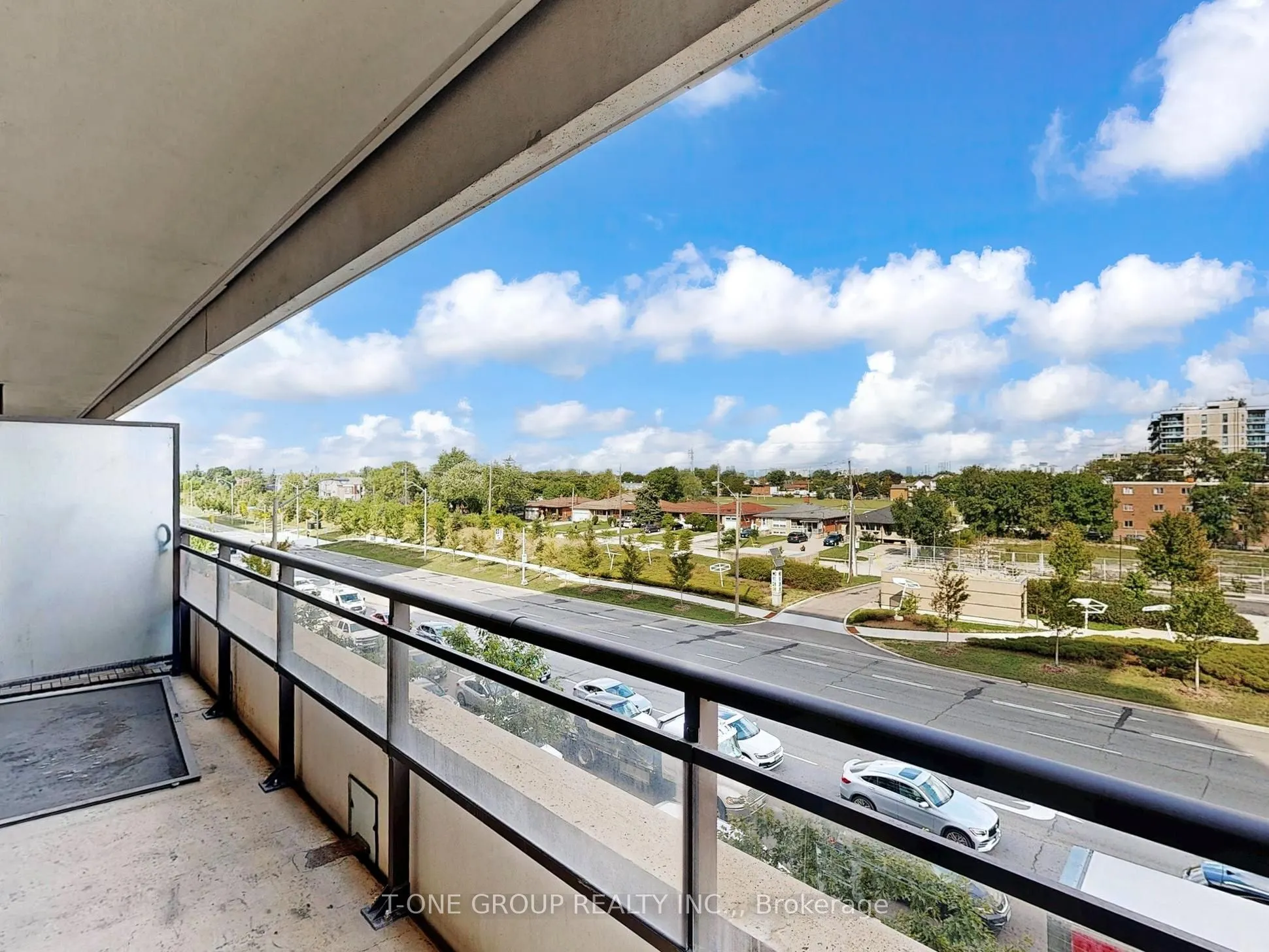 1060 Sheppard Avenue, #311