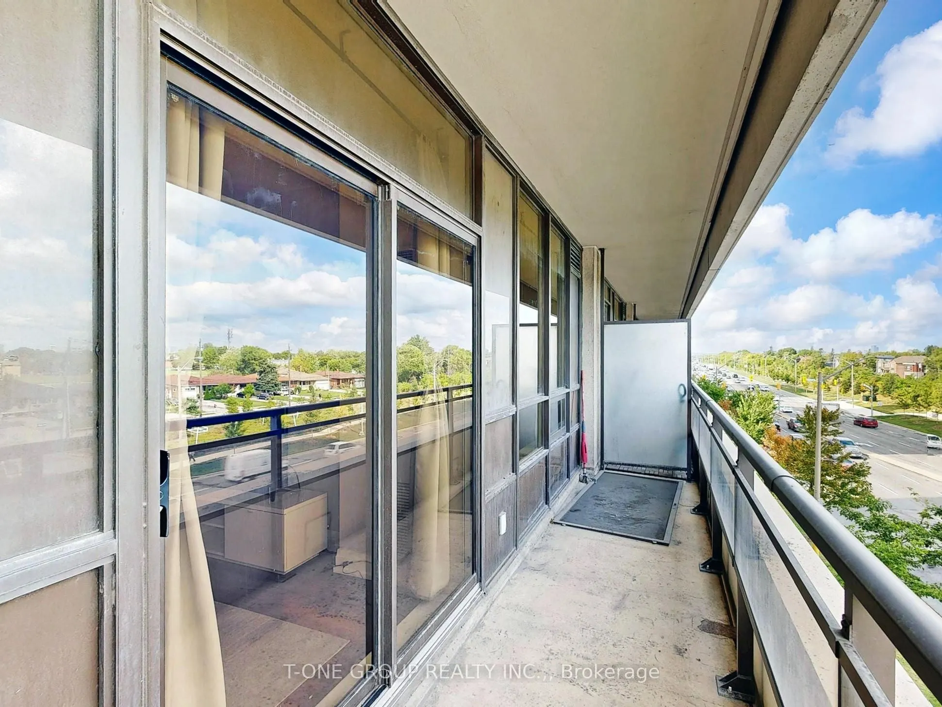 1060 Sheppard Avenue, #311