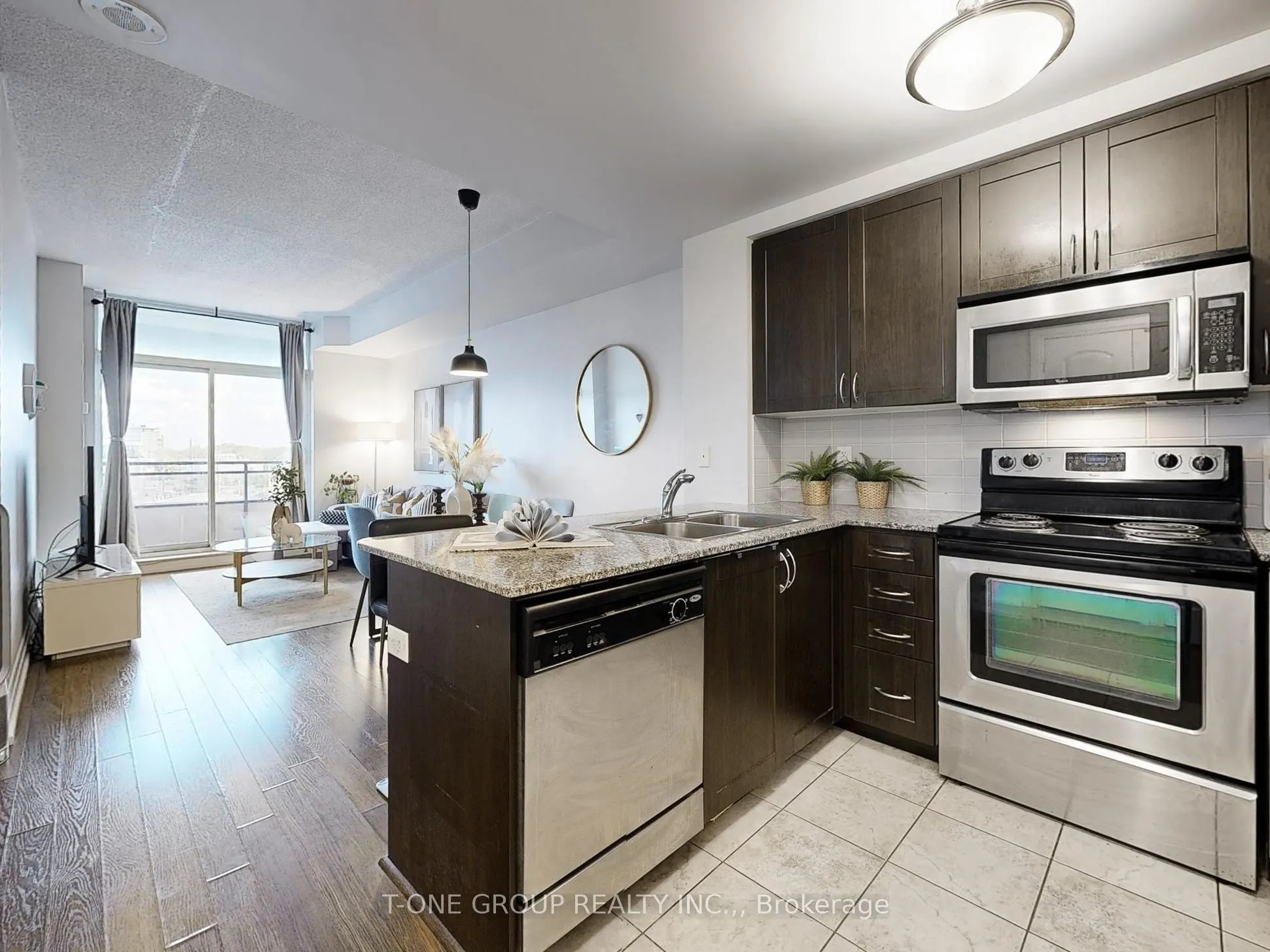 1060 Sheppard Avenue, #311