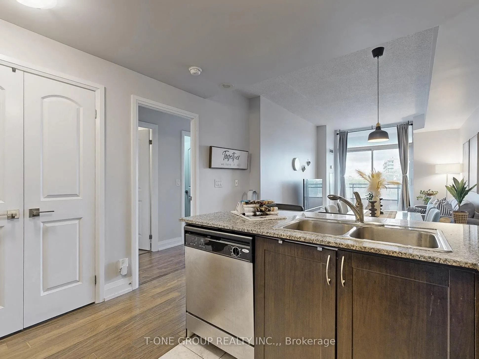 1060 Sheppard Avenue, #311