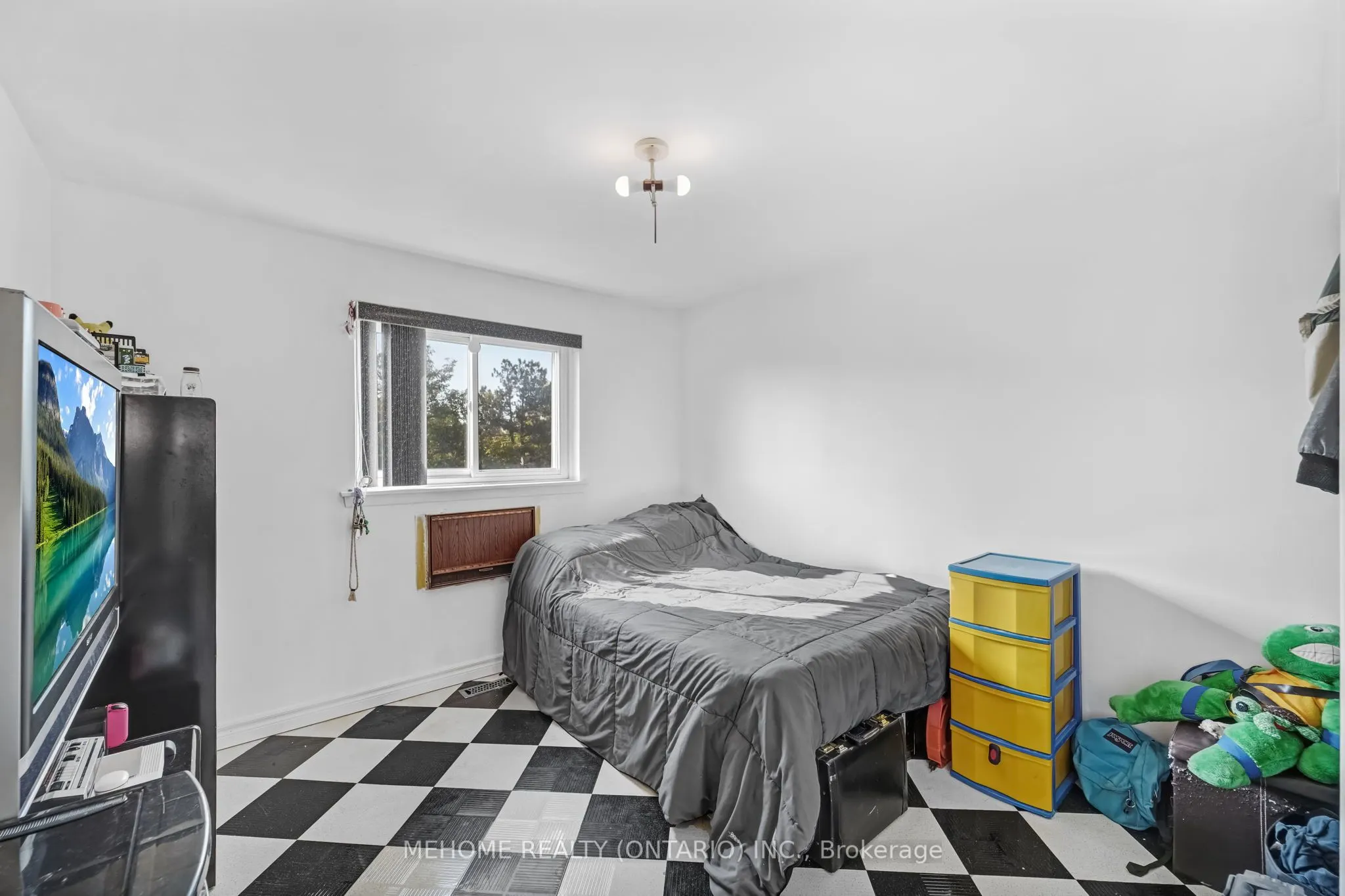 46 Dearbourne Boulevard, #19