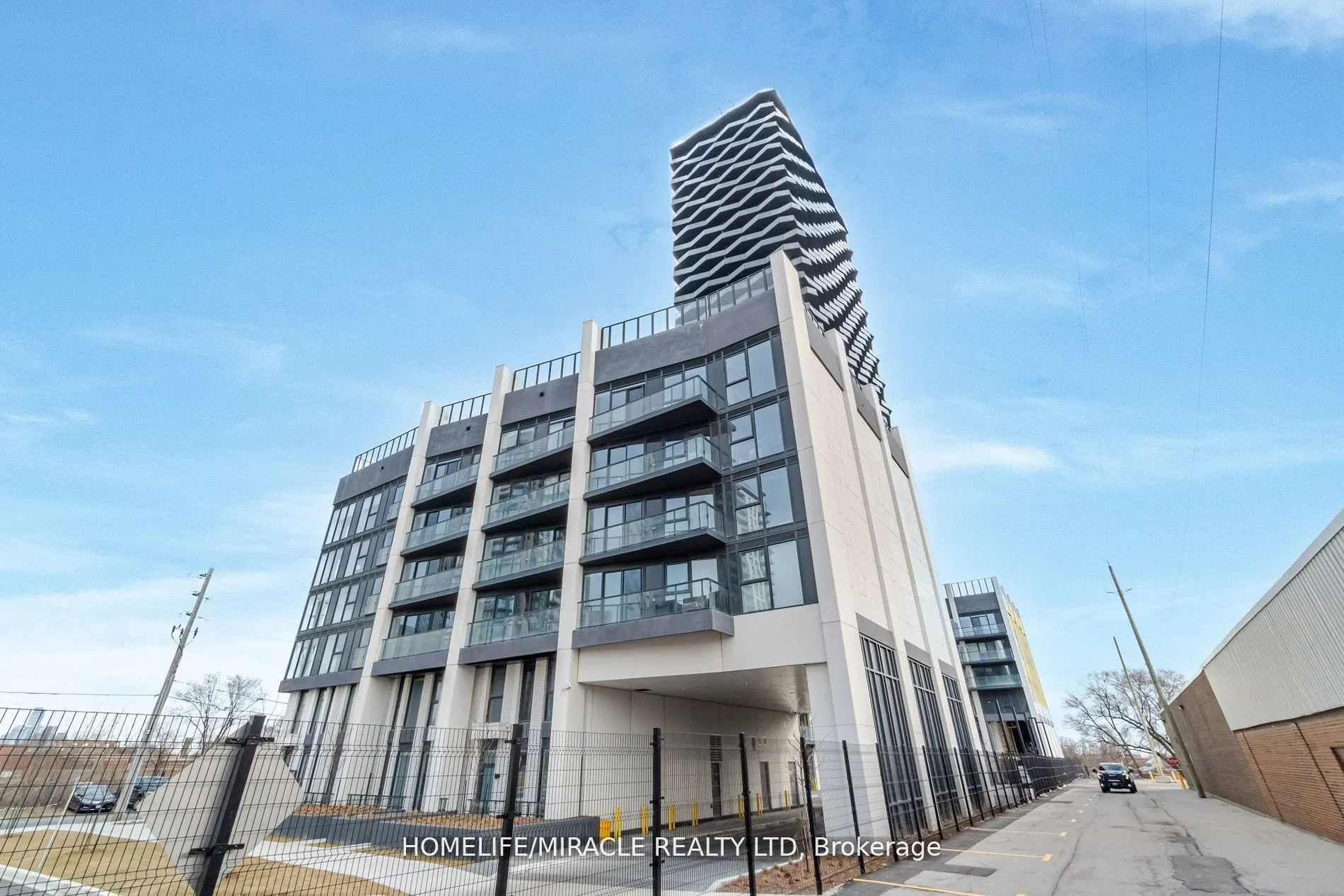 36 Zorra Street, #327