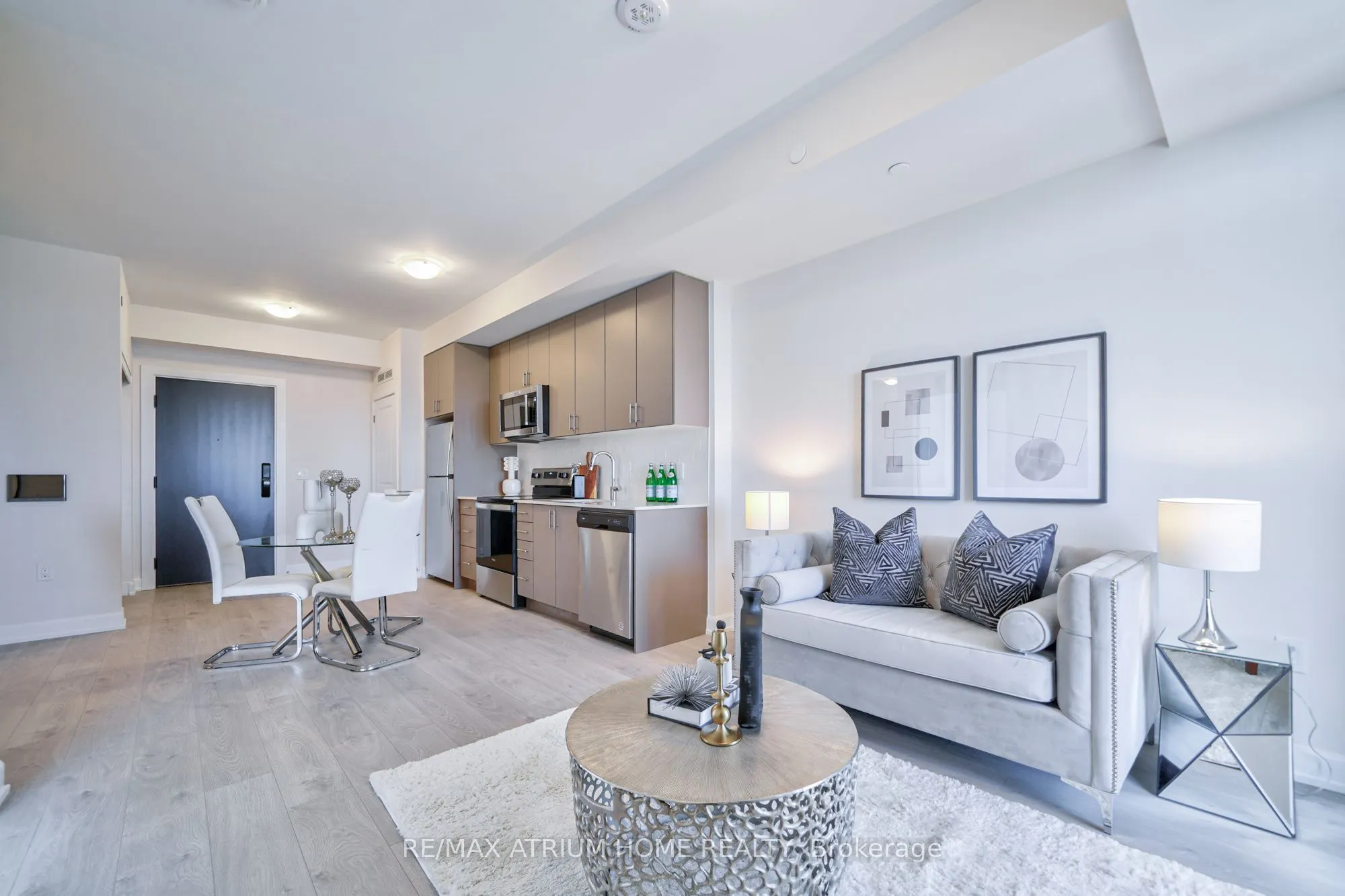 3200 William Coltson Avenue, #813