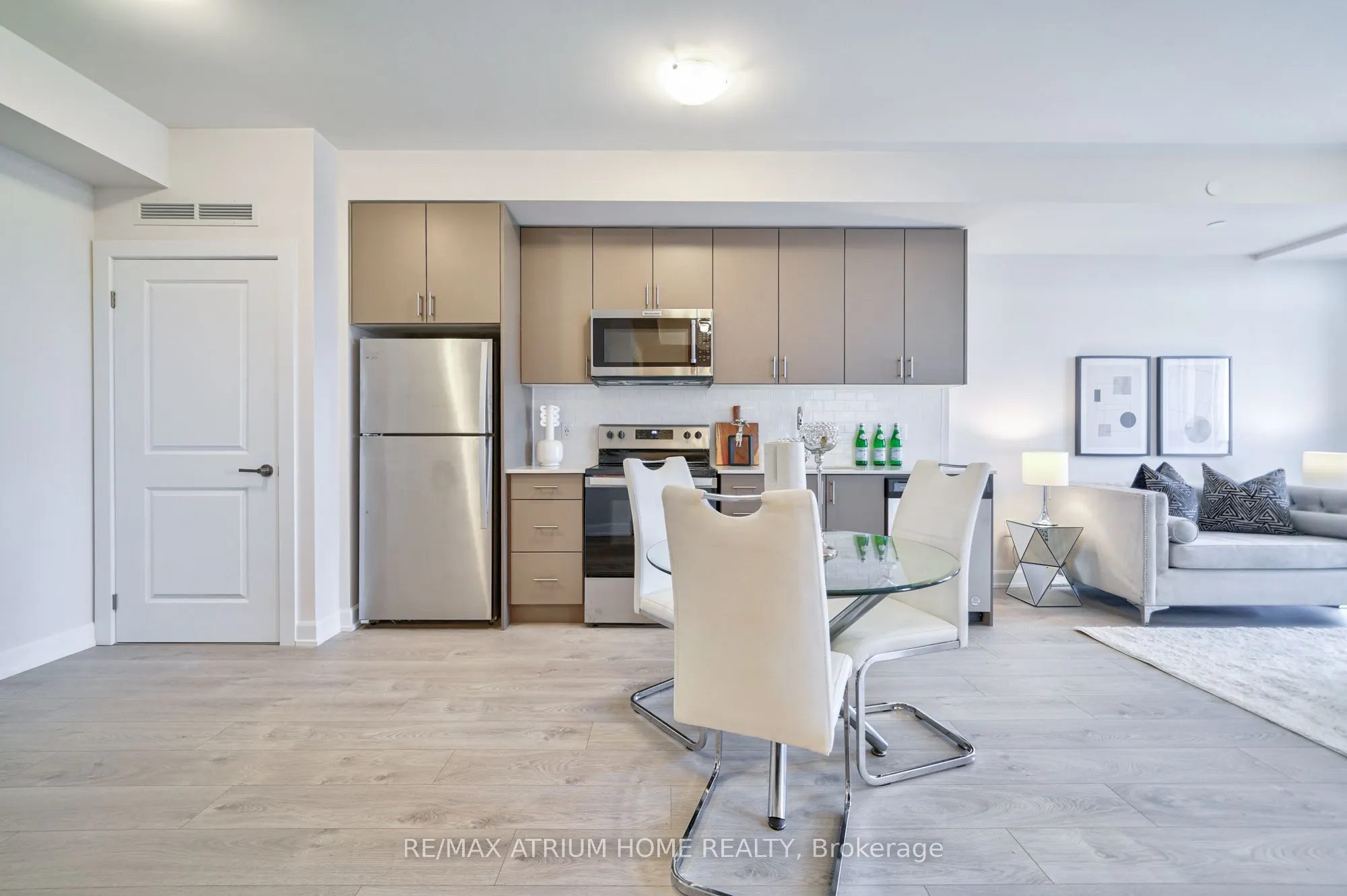 3200 William Coltson Avenue, #813