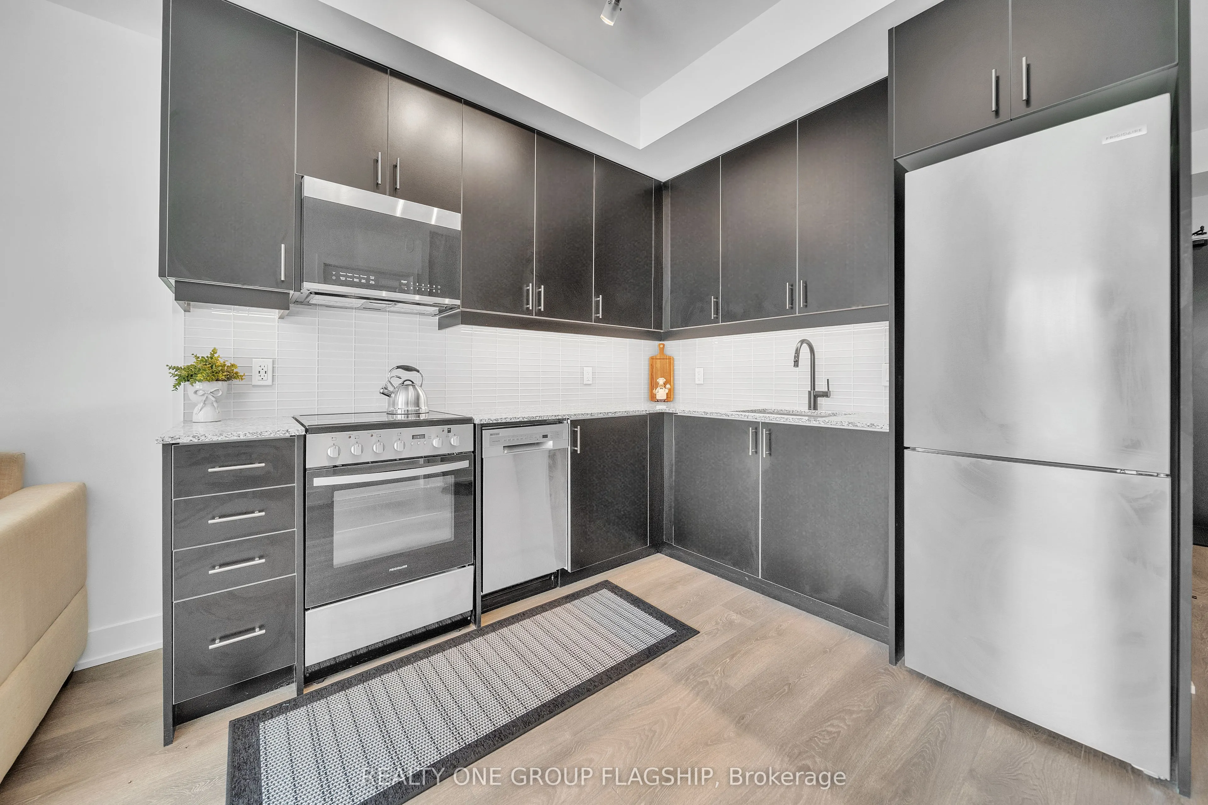 2343 Khalsa Gate, #101