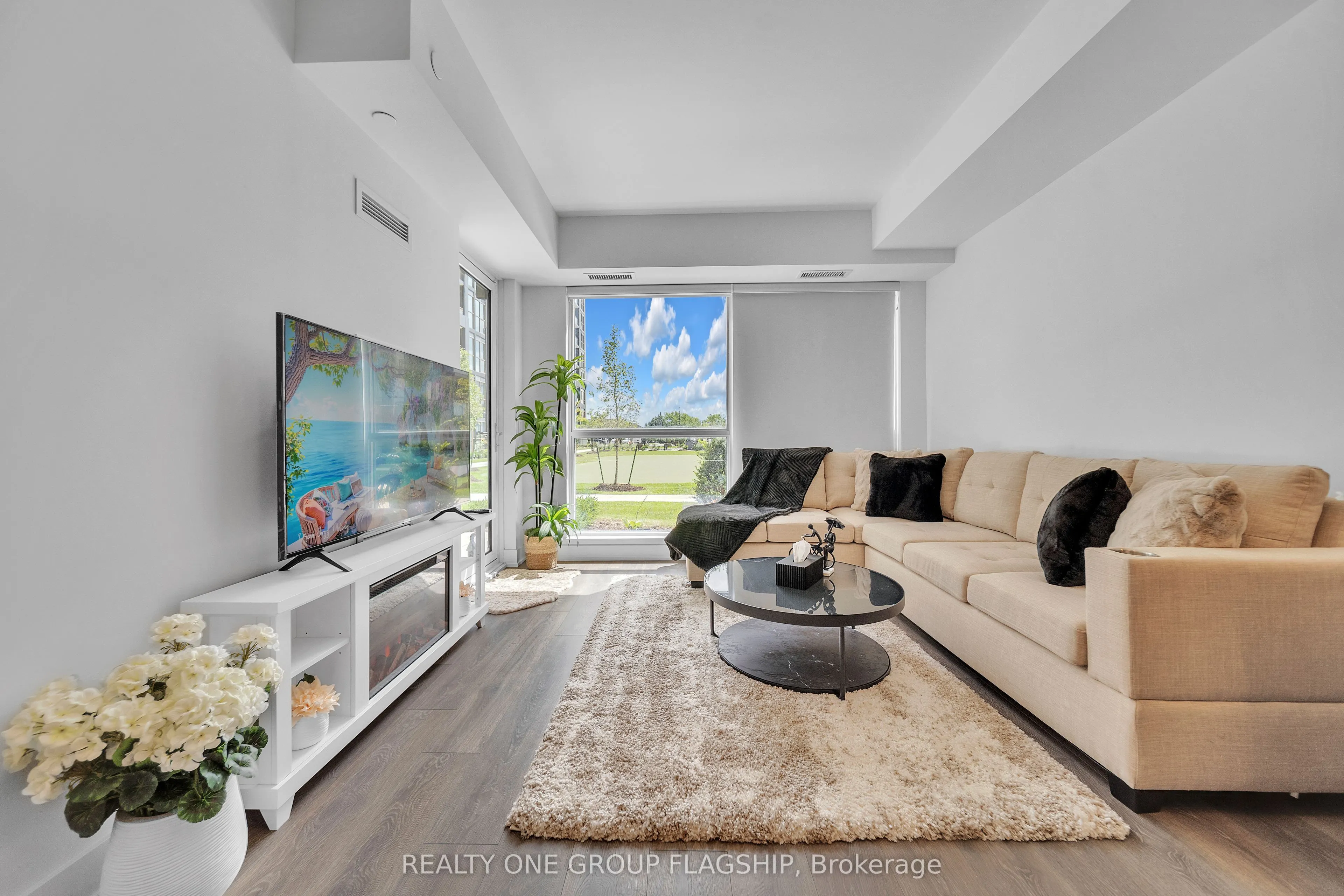 2343 Khalsa Gate, #101