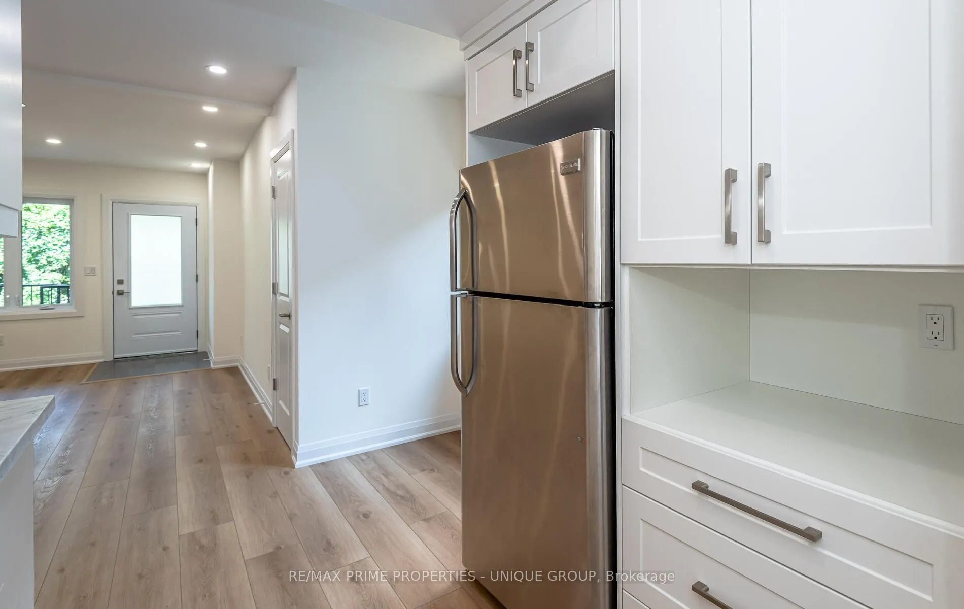 45 Astoria Avenue, #2