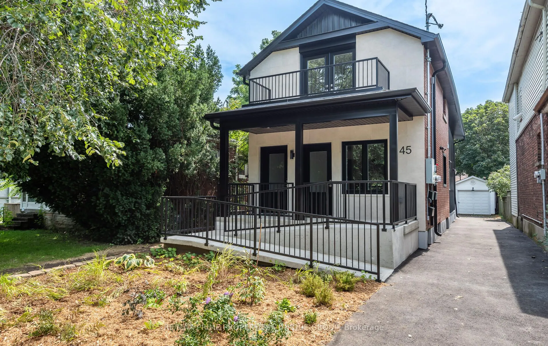 45 Astoria Avenue, #2