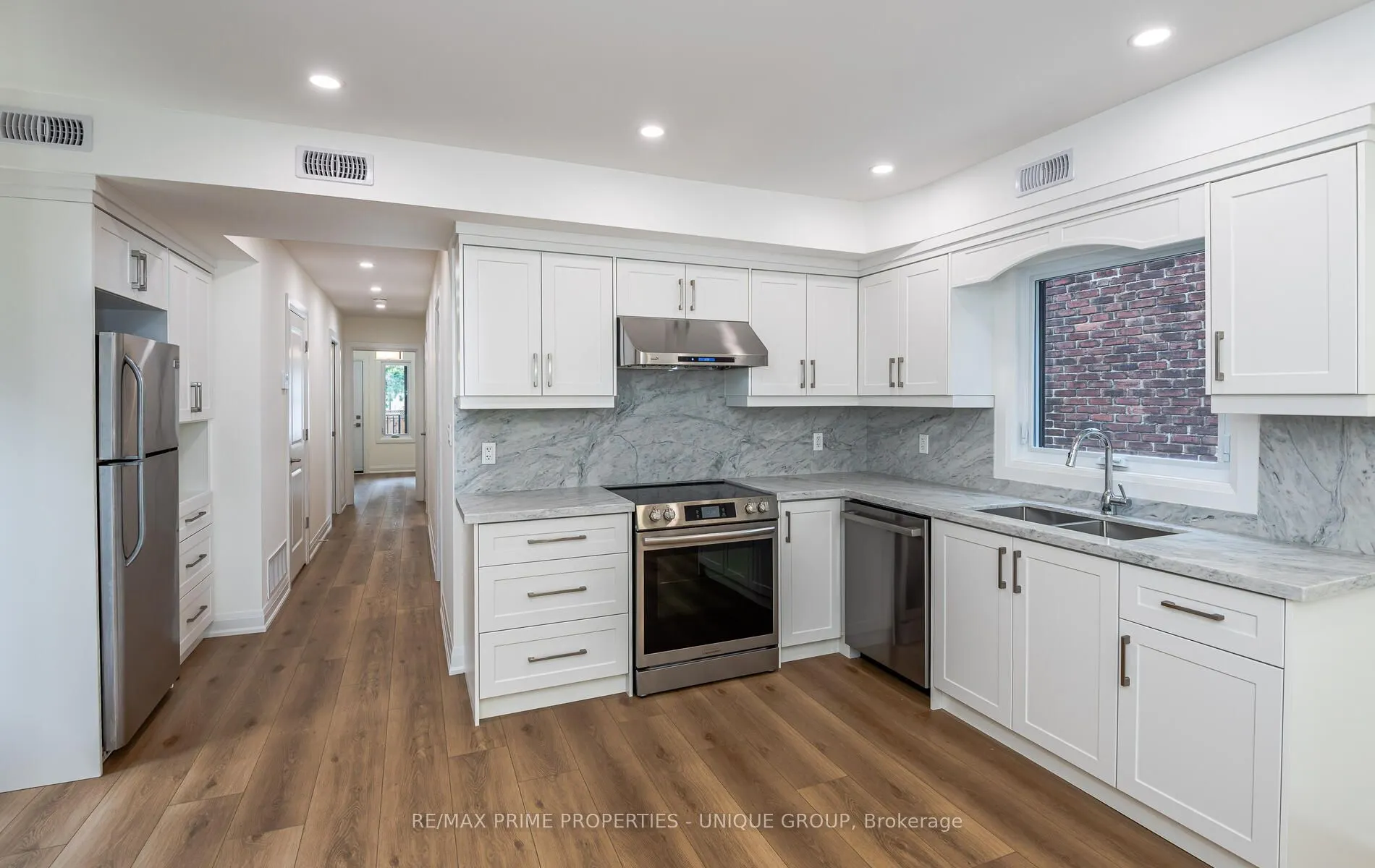 45 Astoria Avenue, #2