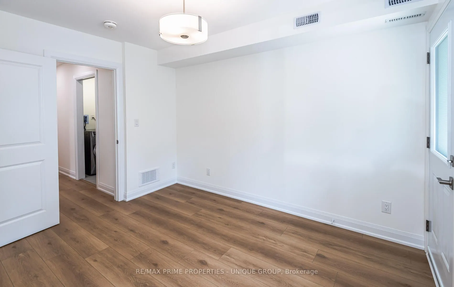 45 Astoria Avenue, #2