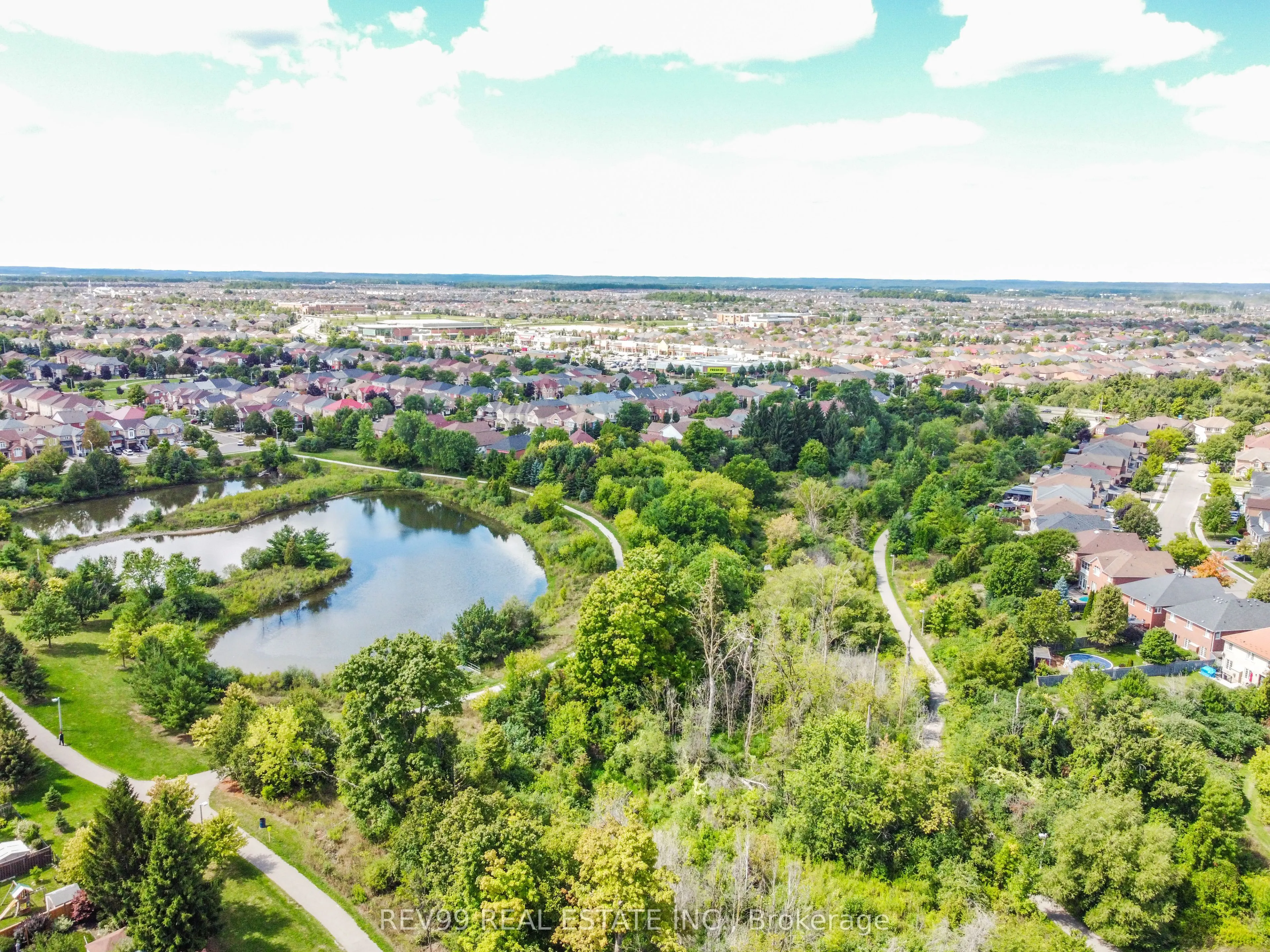 39 Bonistel Crescent