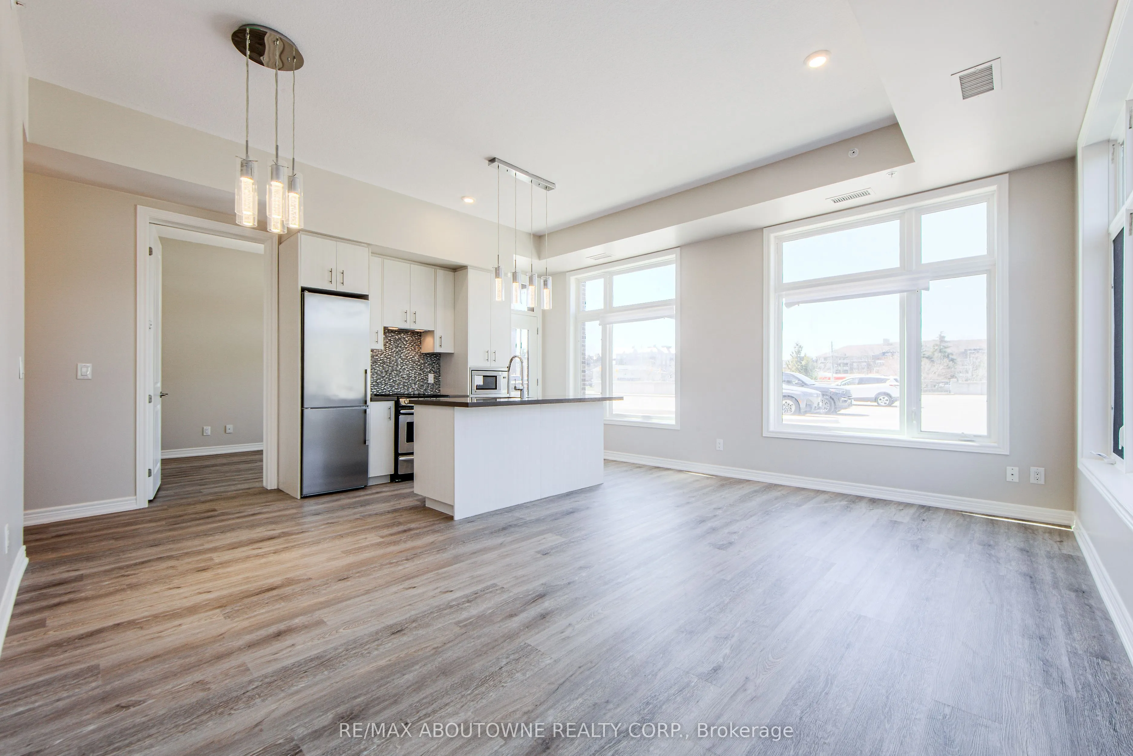 457 Plains Road E, #109