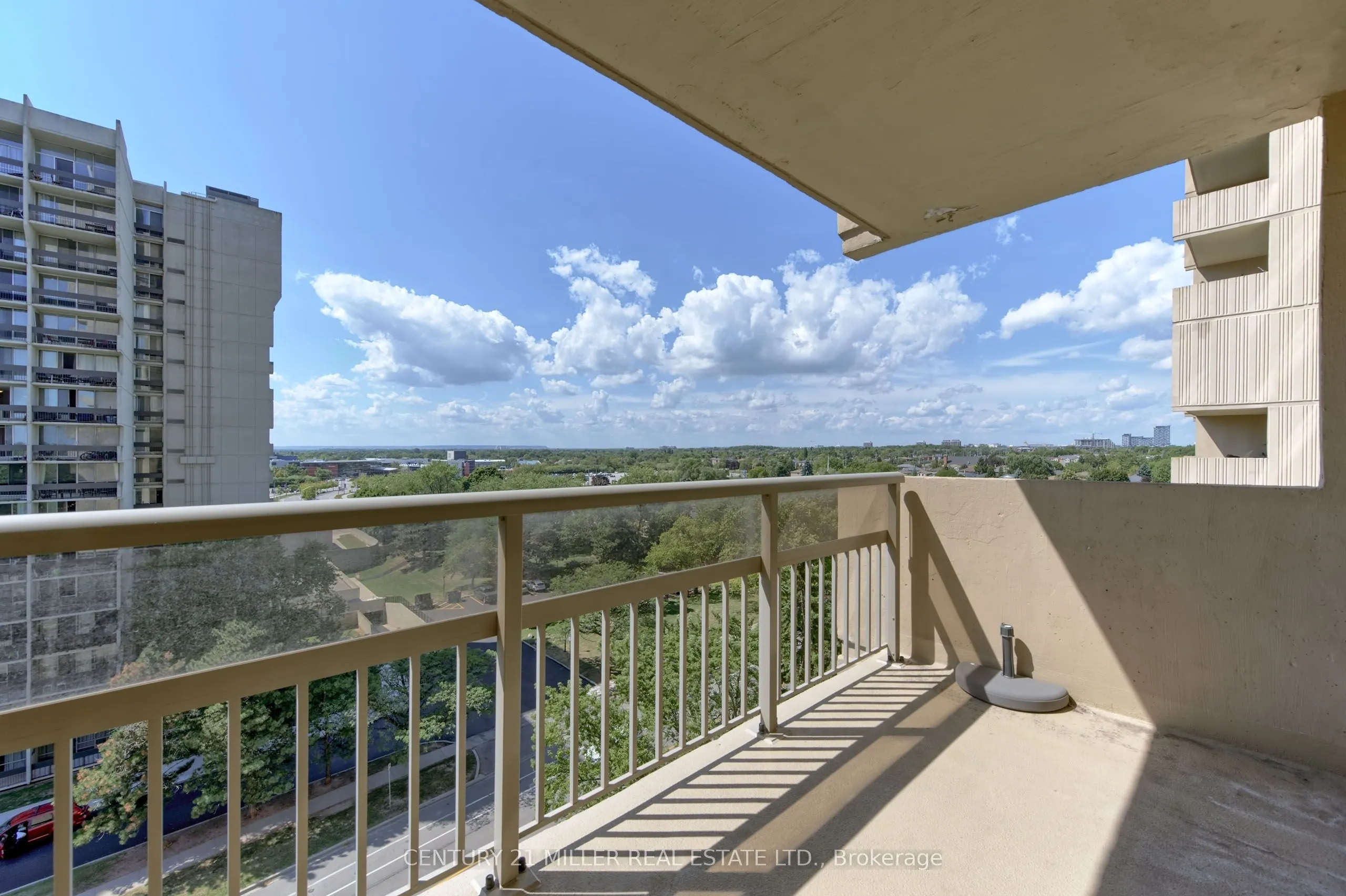 1359 White Oaks Boulevard, #804