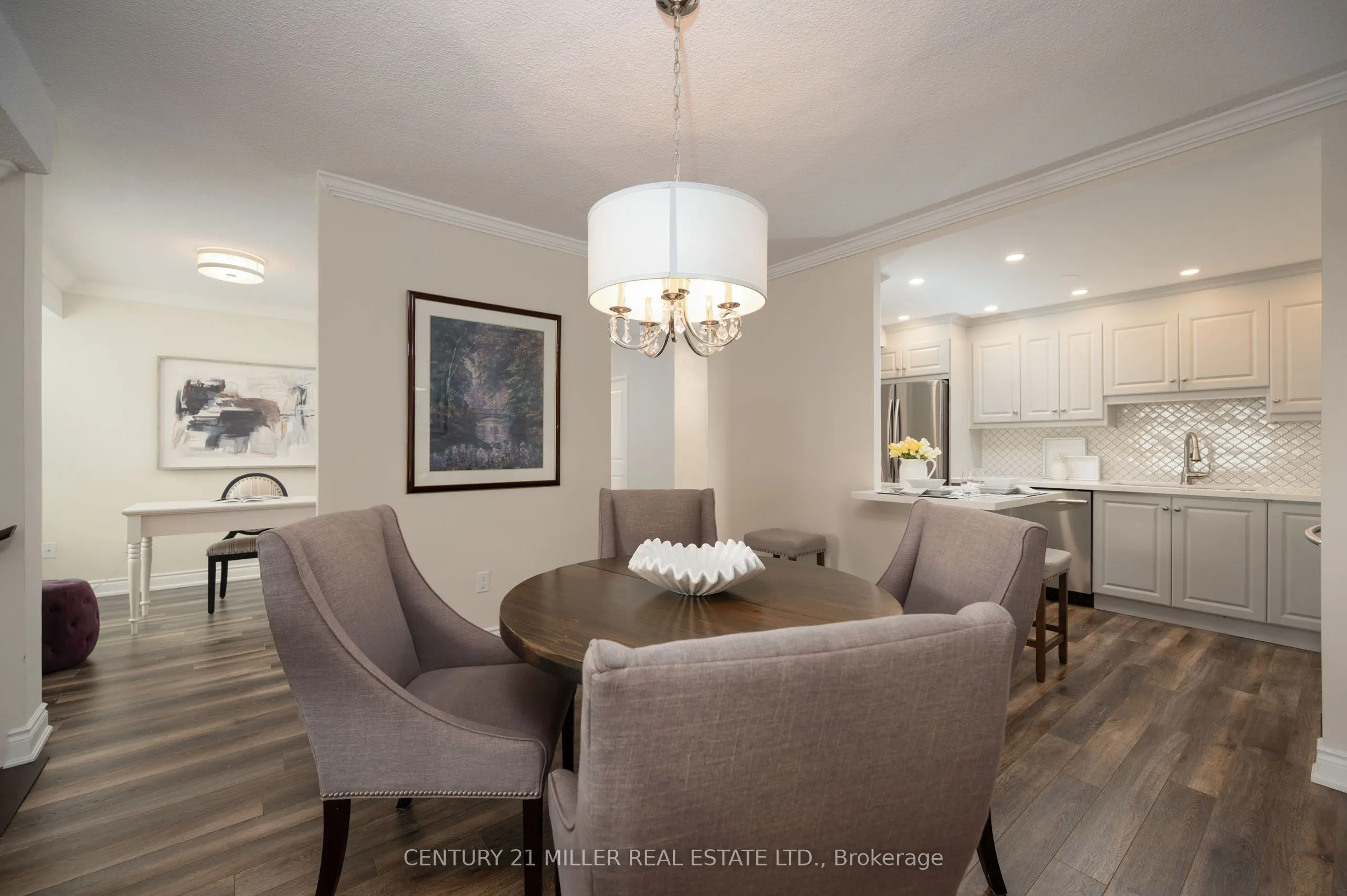 1359 White Oaks Boulevard, #804