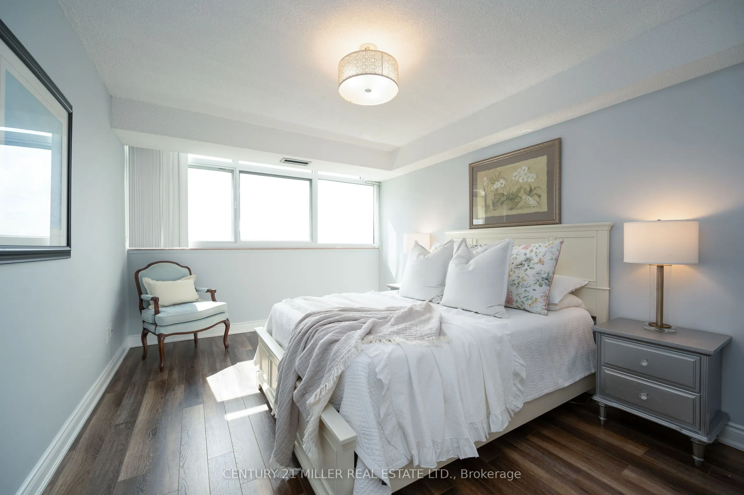 1359 White Oaks Boulevard, #804