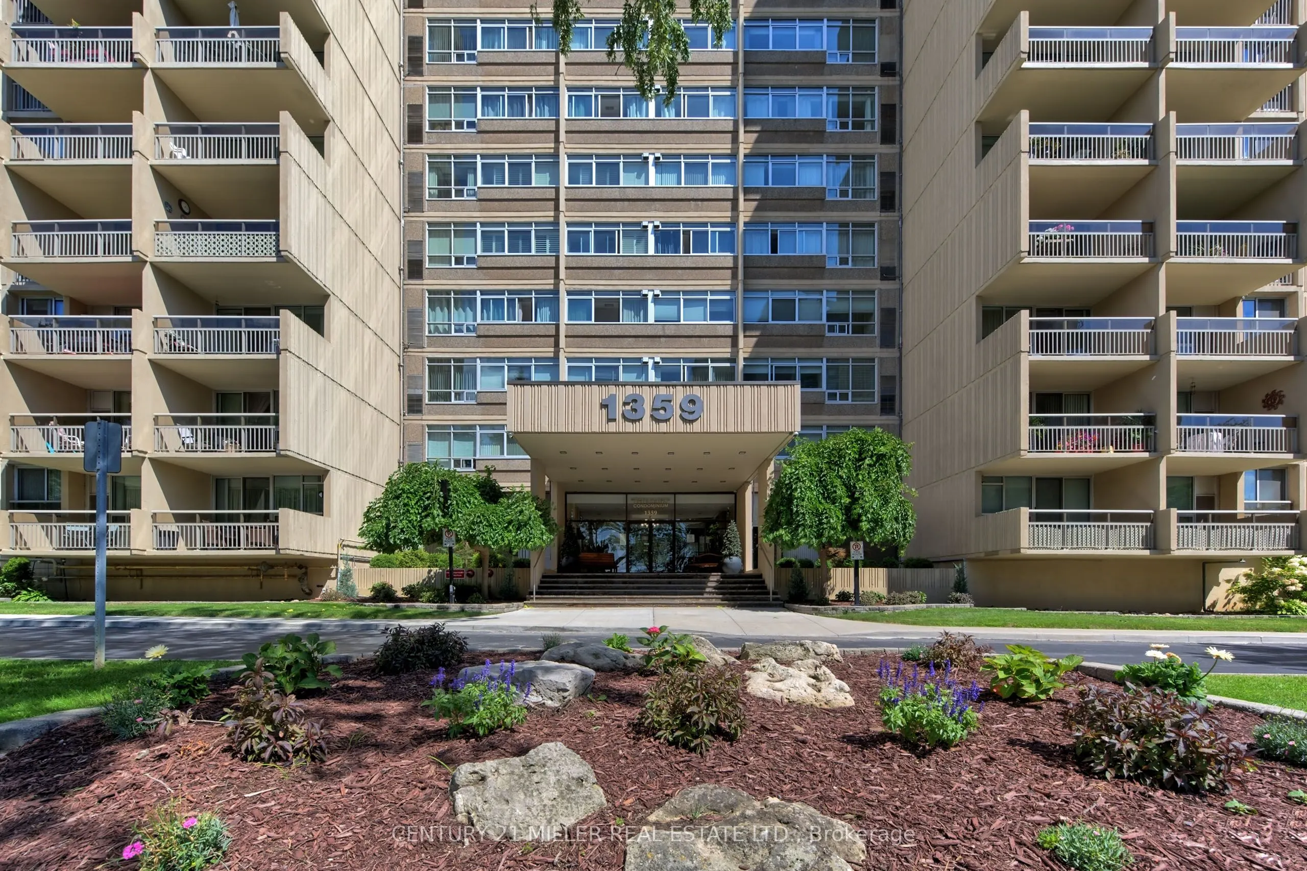 1359 White Oaks Boulevard, #804
