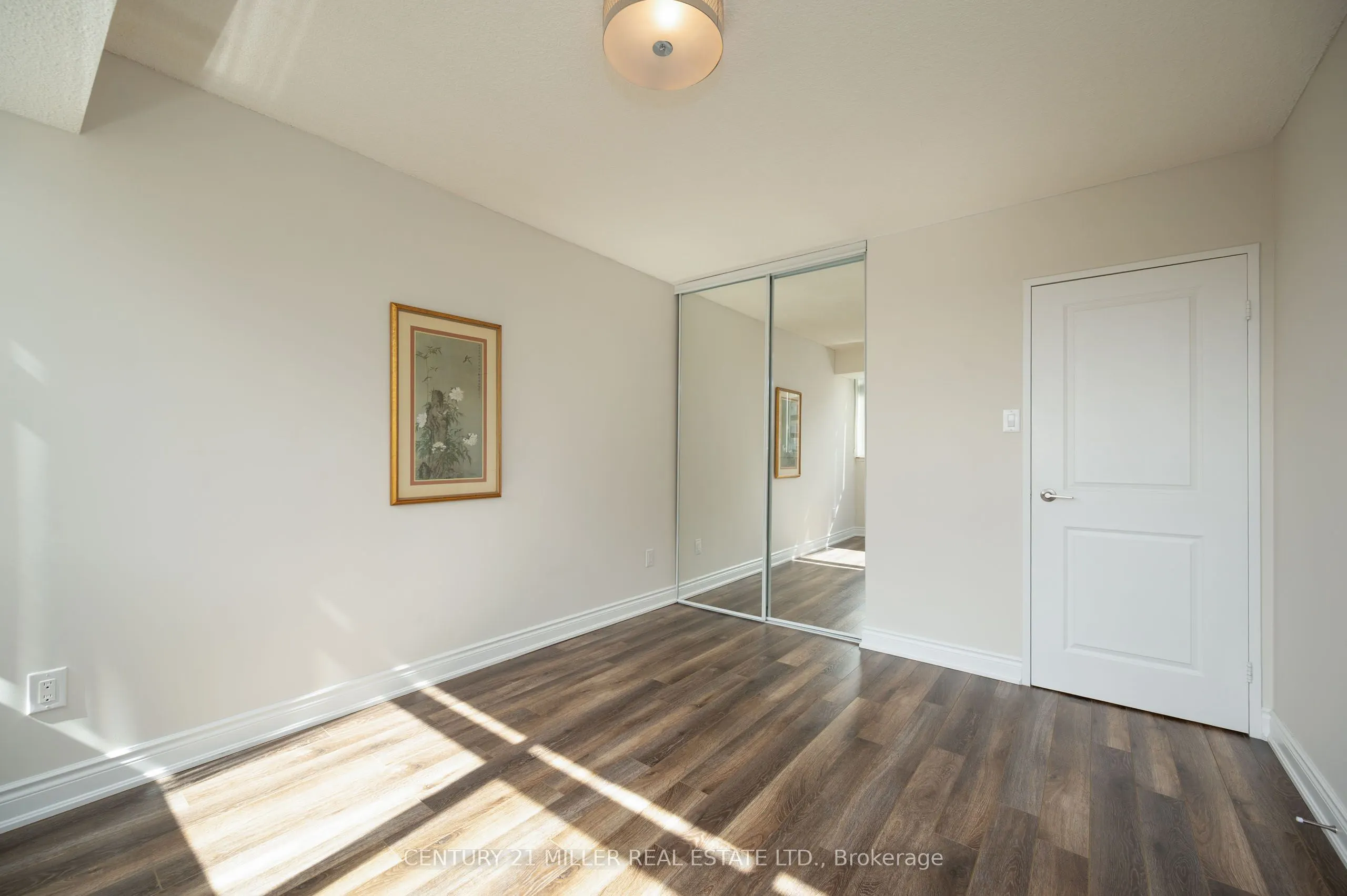 1359 White Oaks Boulevard, #804