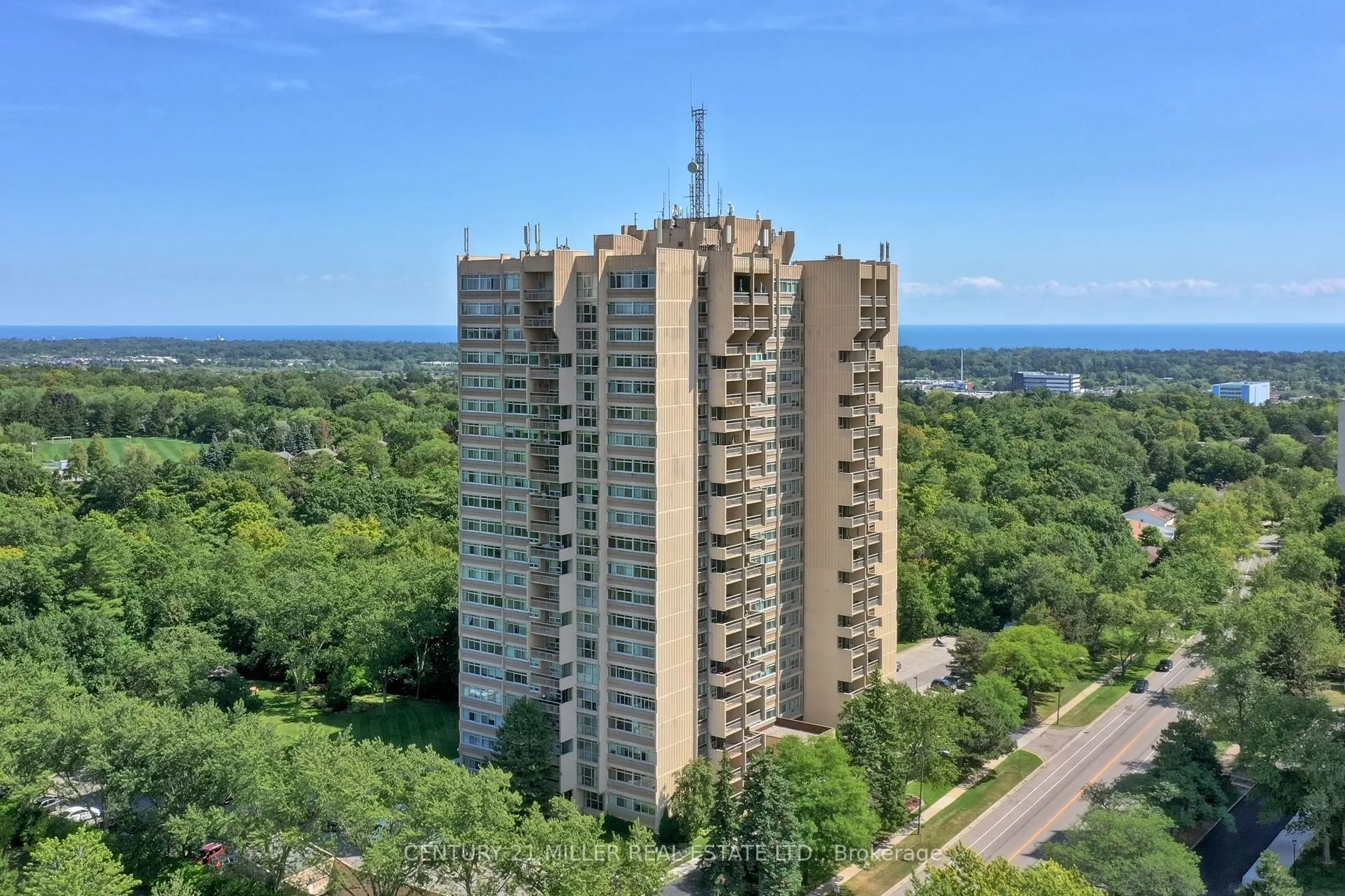 1359 White Oaks Boulevard, #804