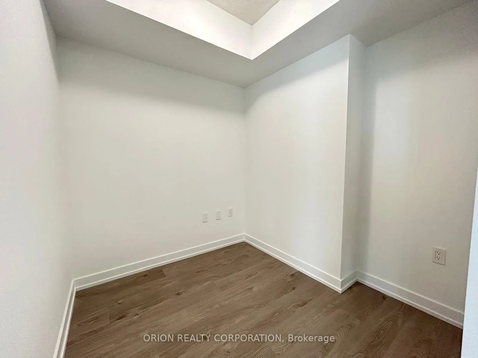 556 Marlee Avenue, #815
