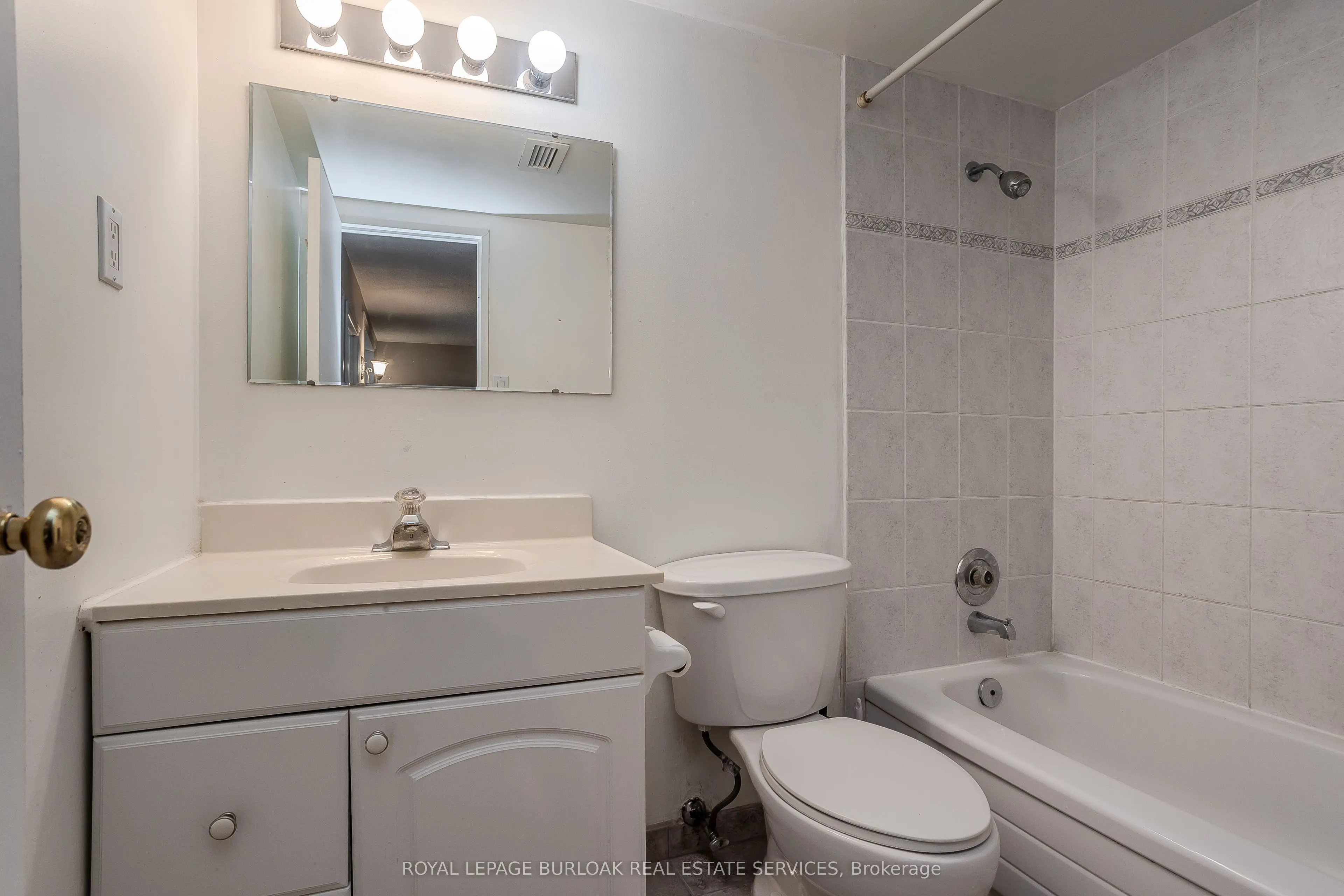 975 Warwick Court, #1510