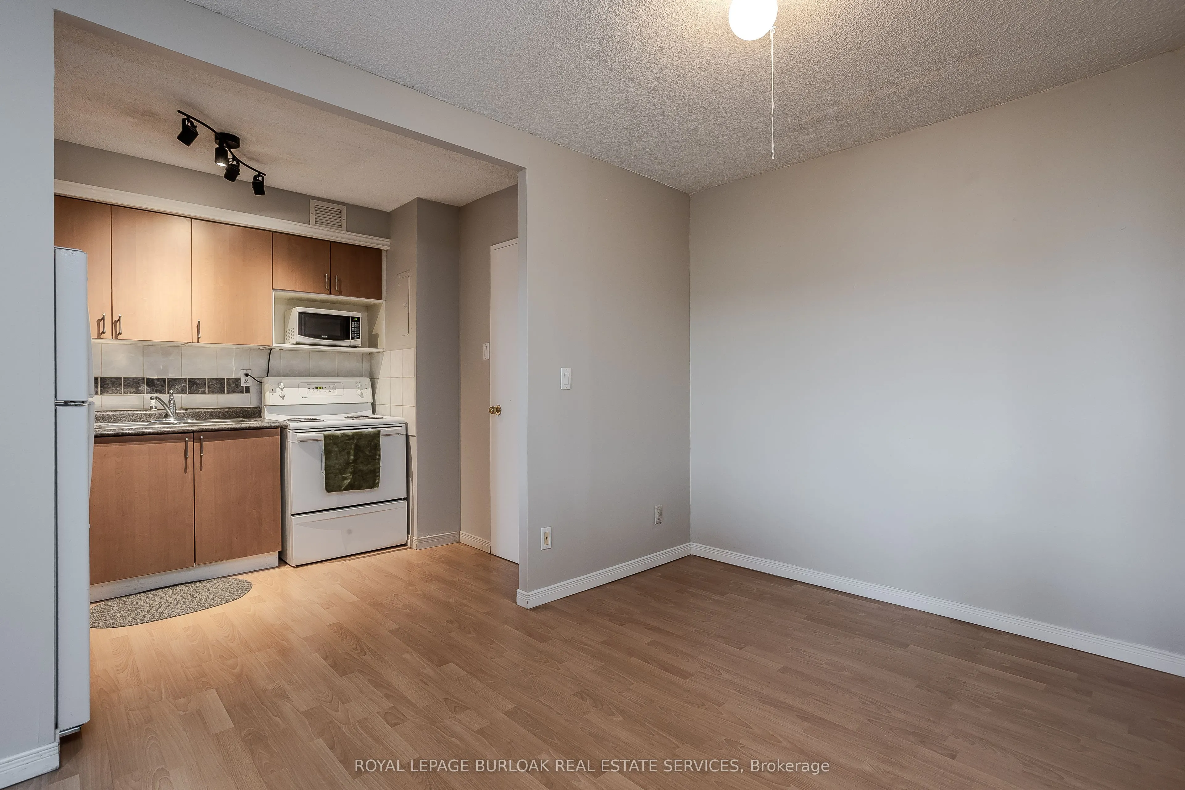 975 Warwick Court, #1510
