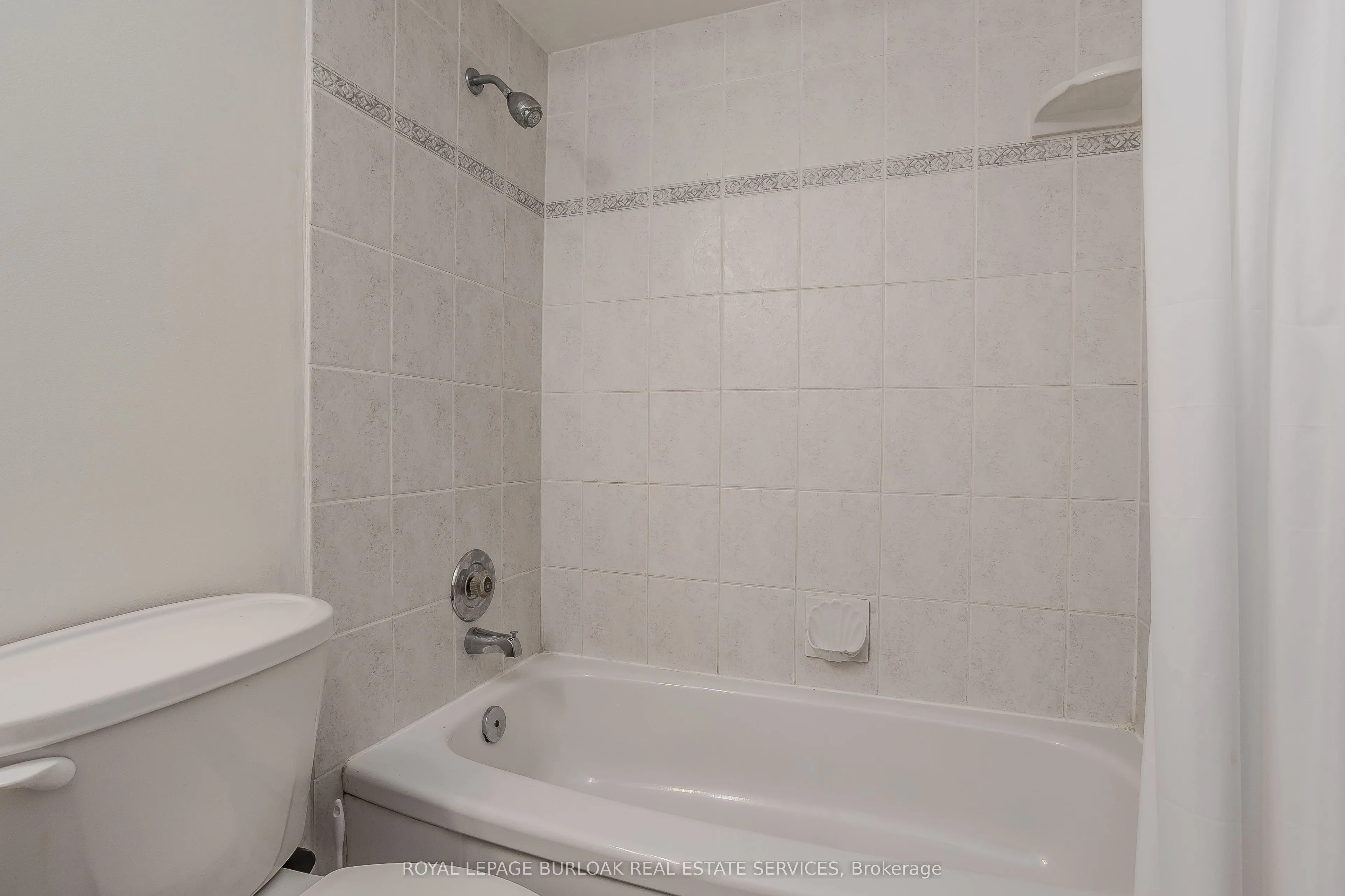 975 Warwick Court, #1510