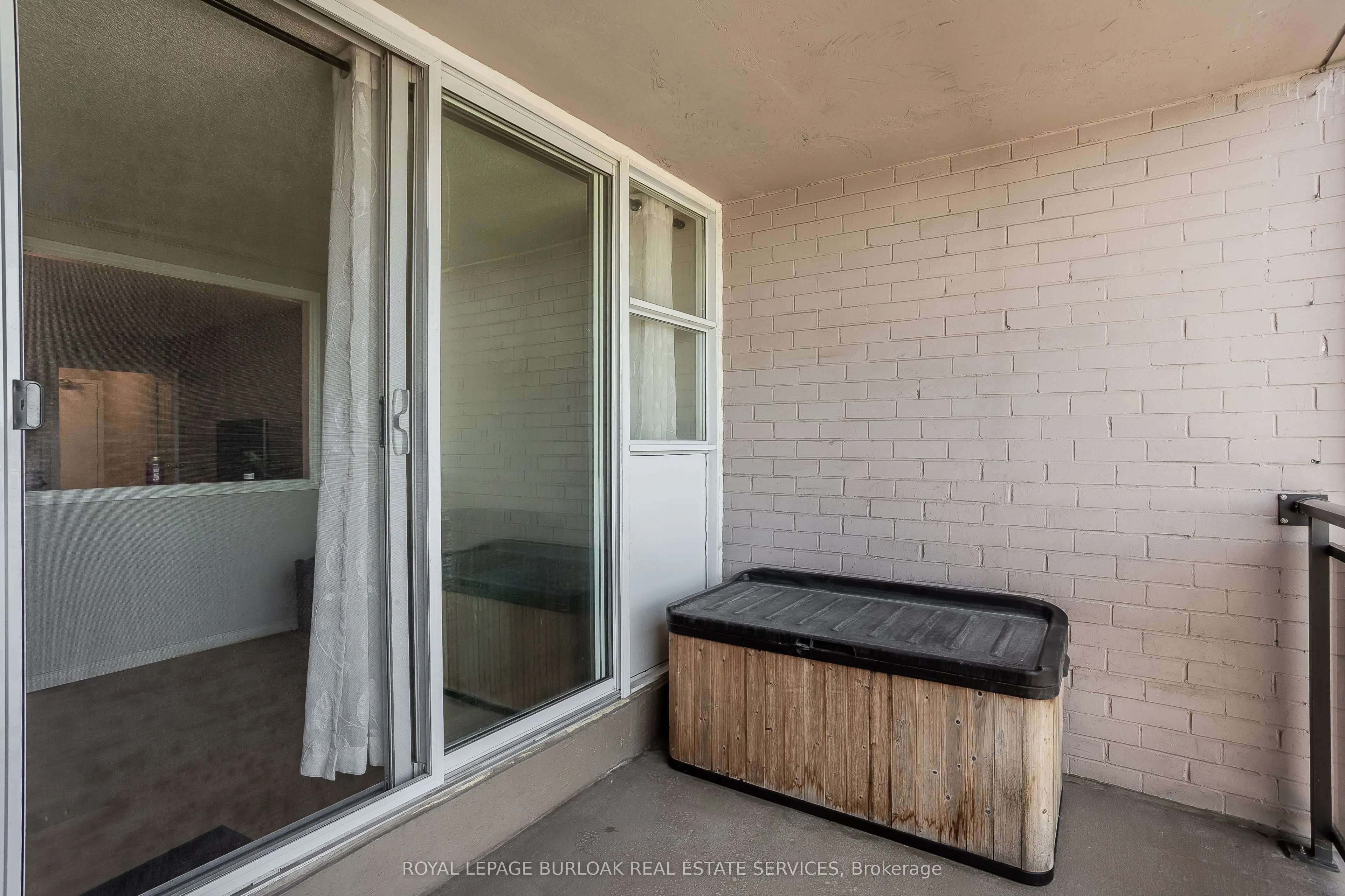 975 Warwick Court, #1510