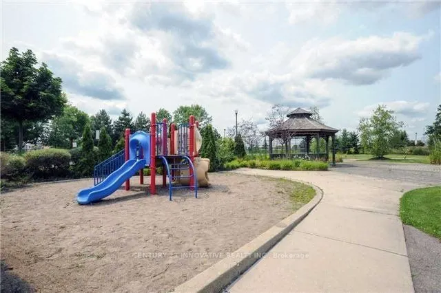 2545 Erin Centre Boulevard, #1404