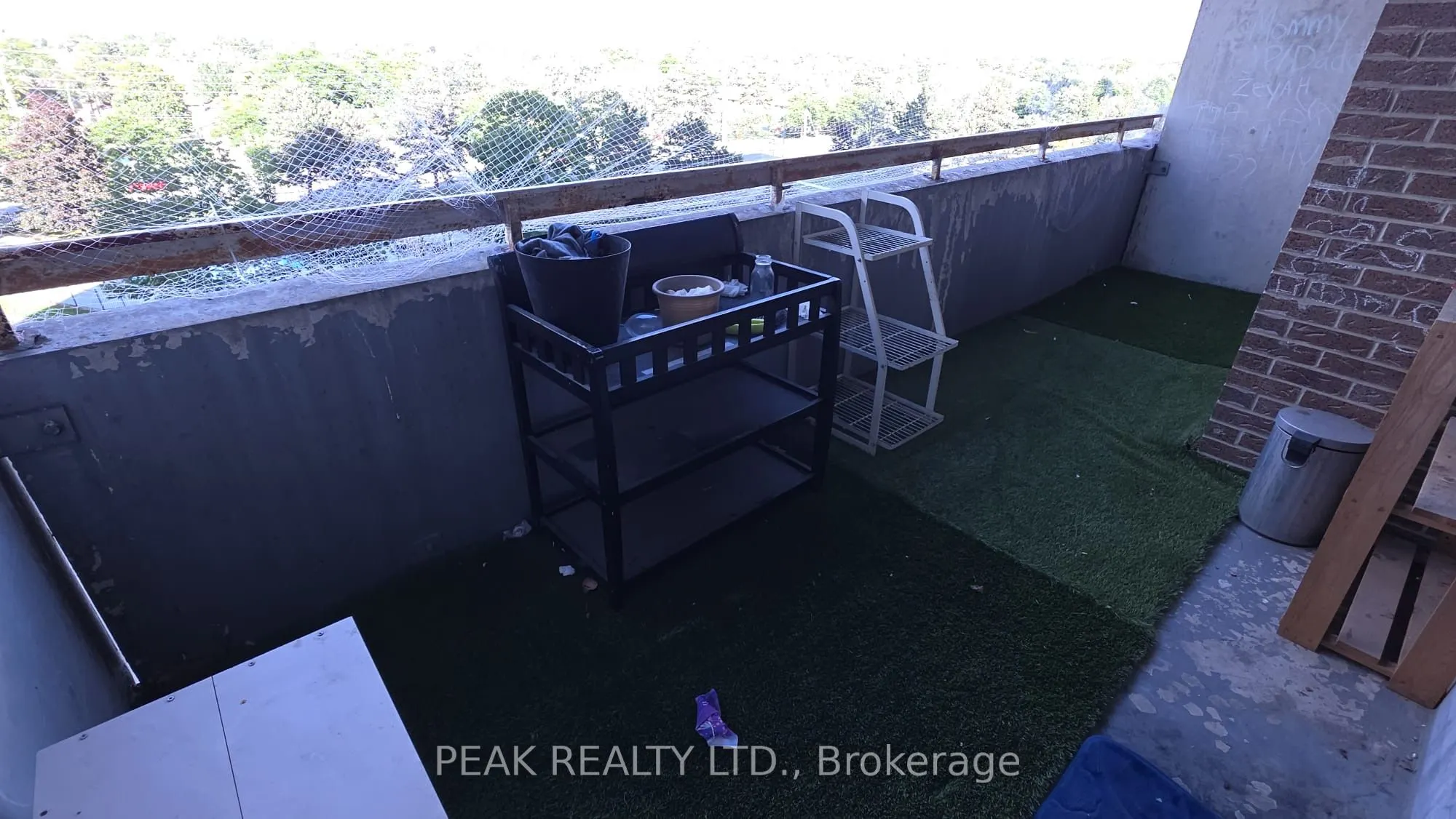 18 KNIGHTSBRIDGE Road, #705