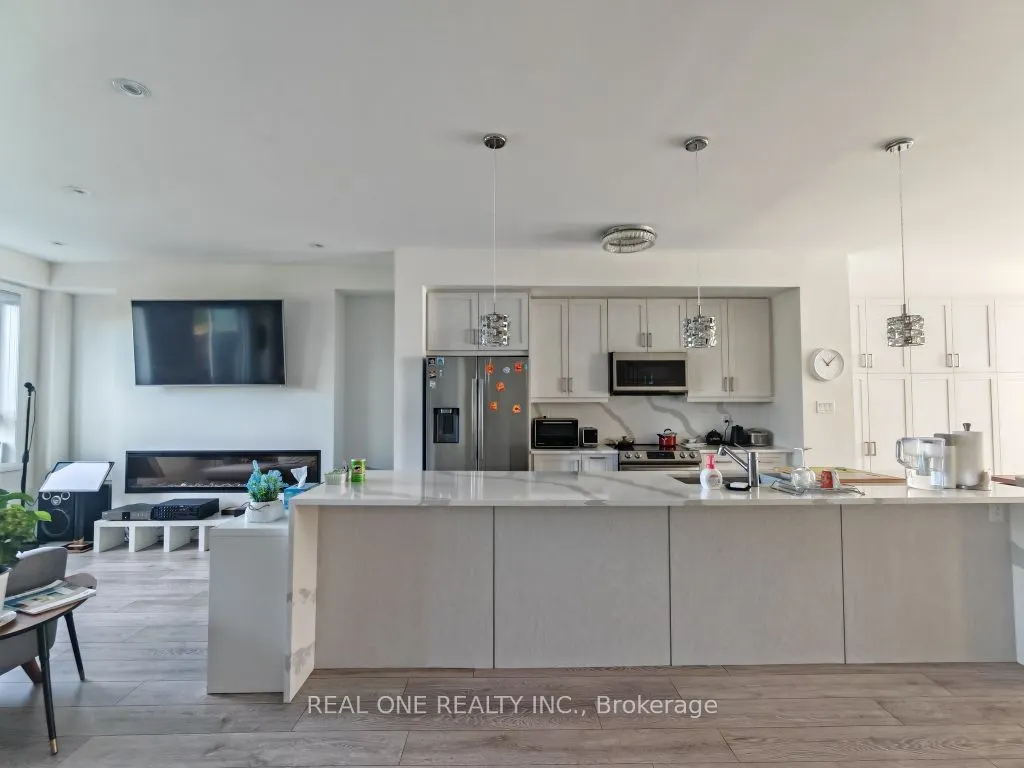 19 Woodstream Drive