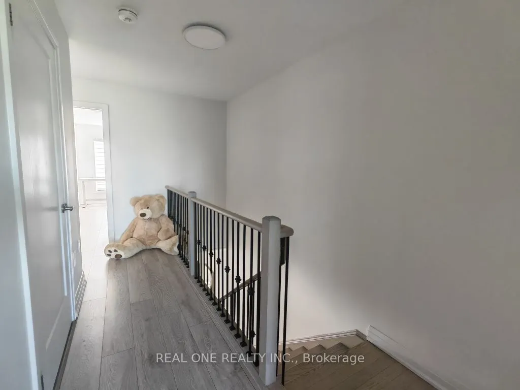 19 Woodstream Drive