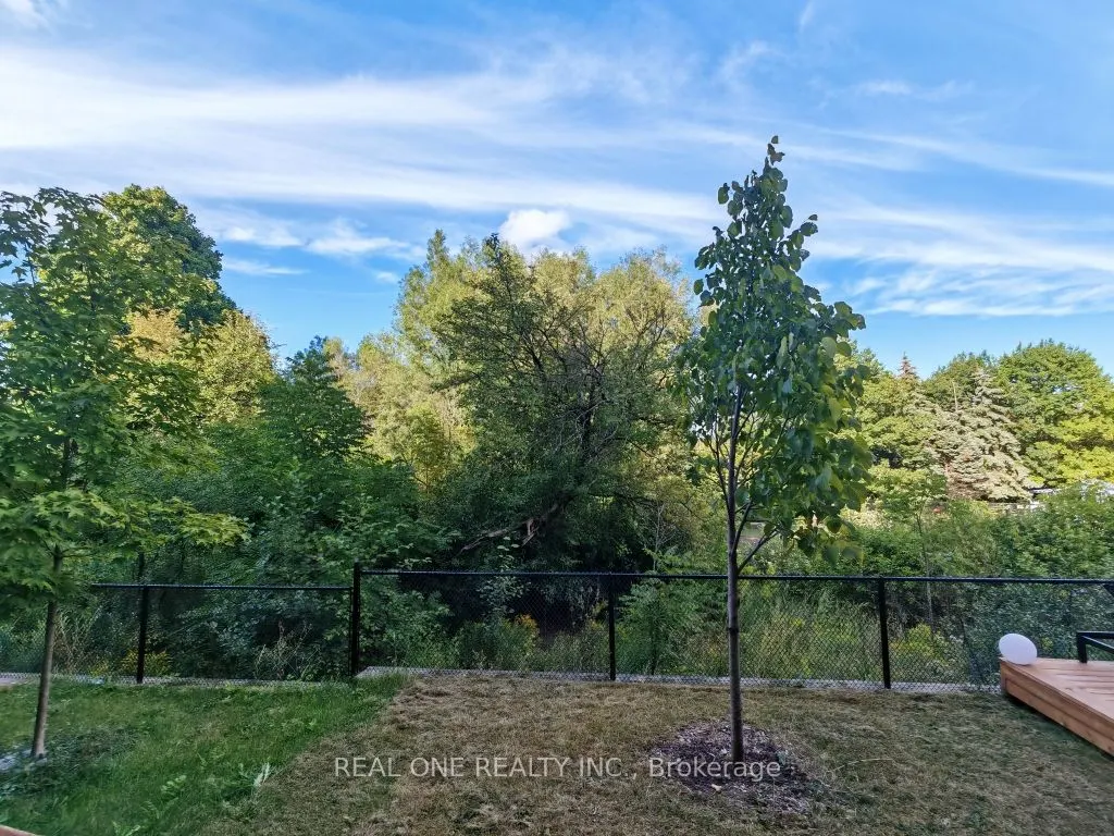 19 Woodstream Drive