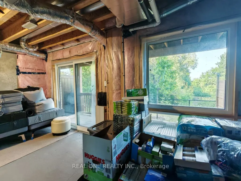 19 Woodstream Drive