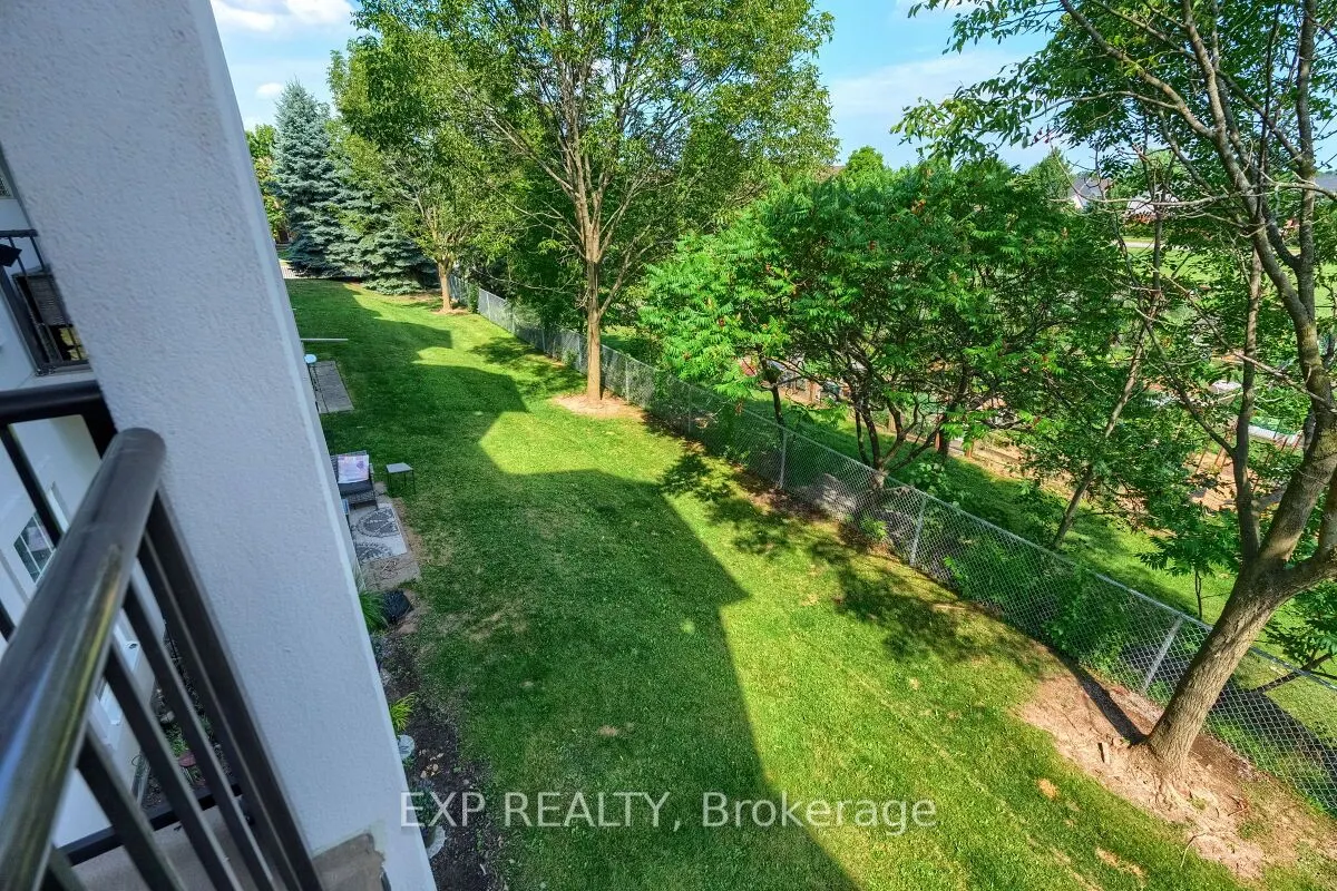 1421 Walkers Line, #215