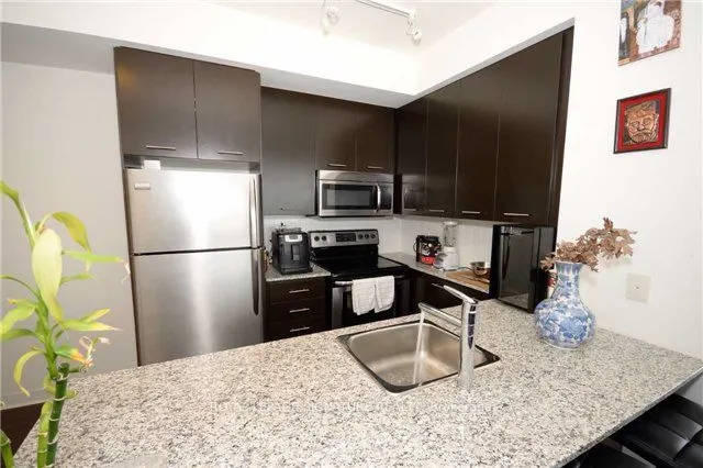 360 Square One Drive, #1911