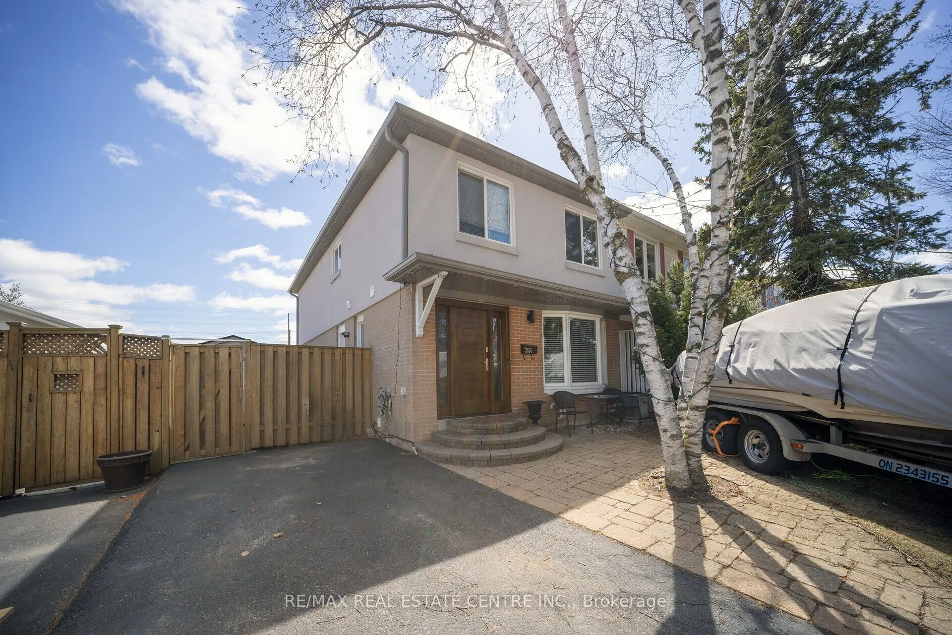 2536 Barcella Crescent