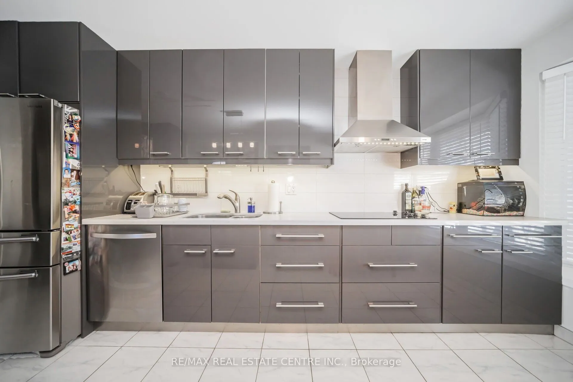 2536 Barcella Crescent