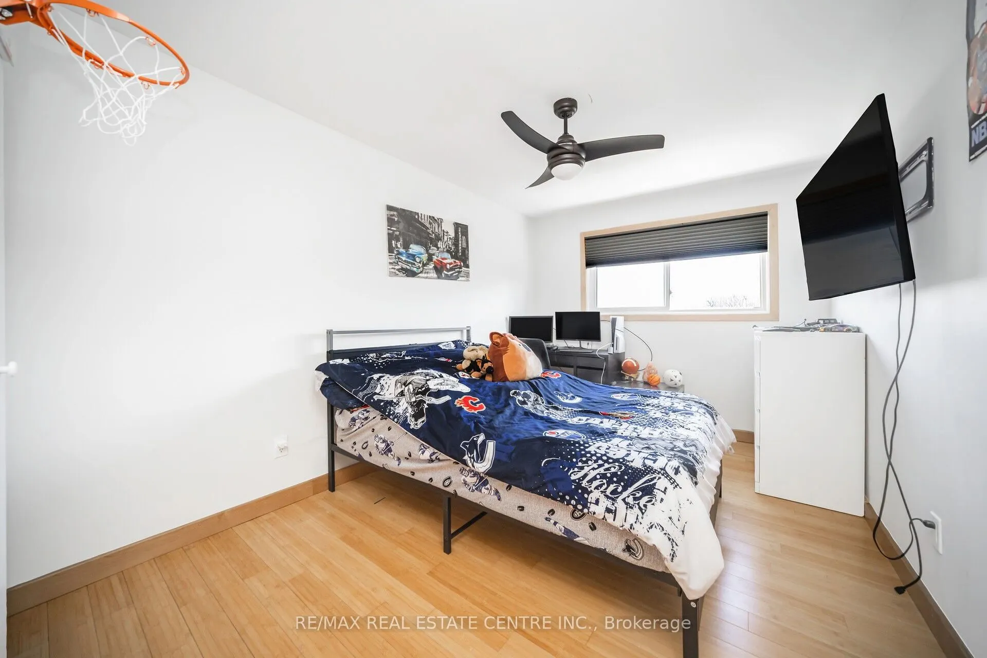 2536 Barcella Crescent