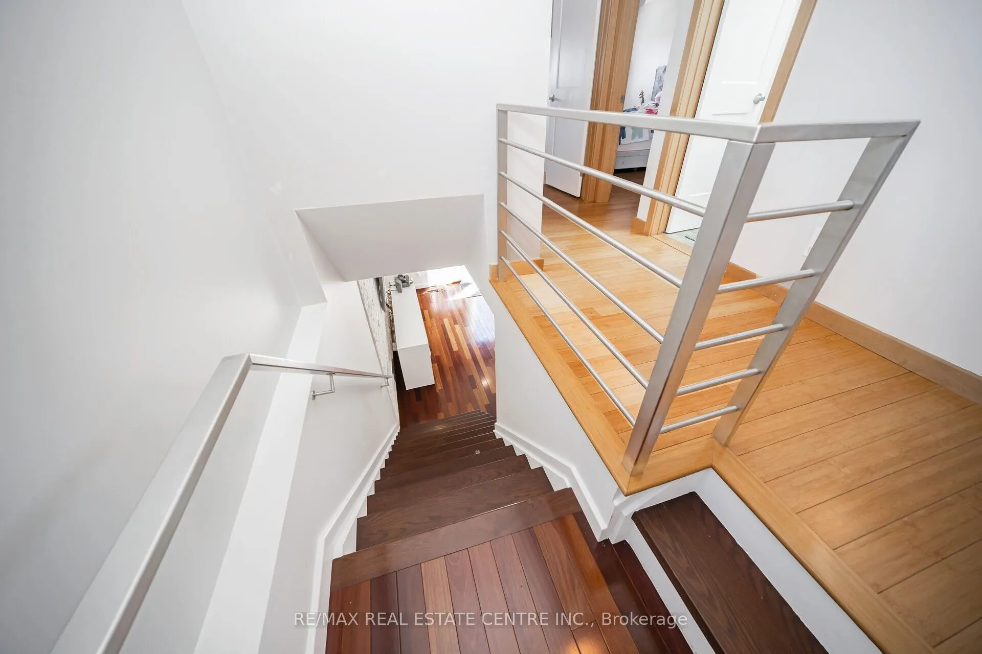 2536 Barcella Crescent