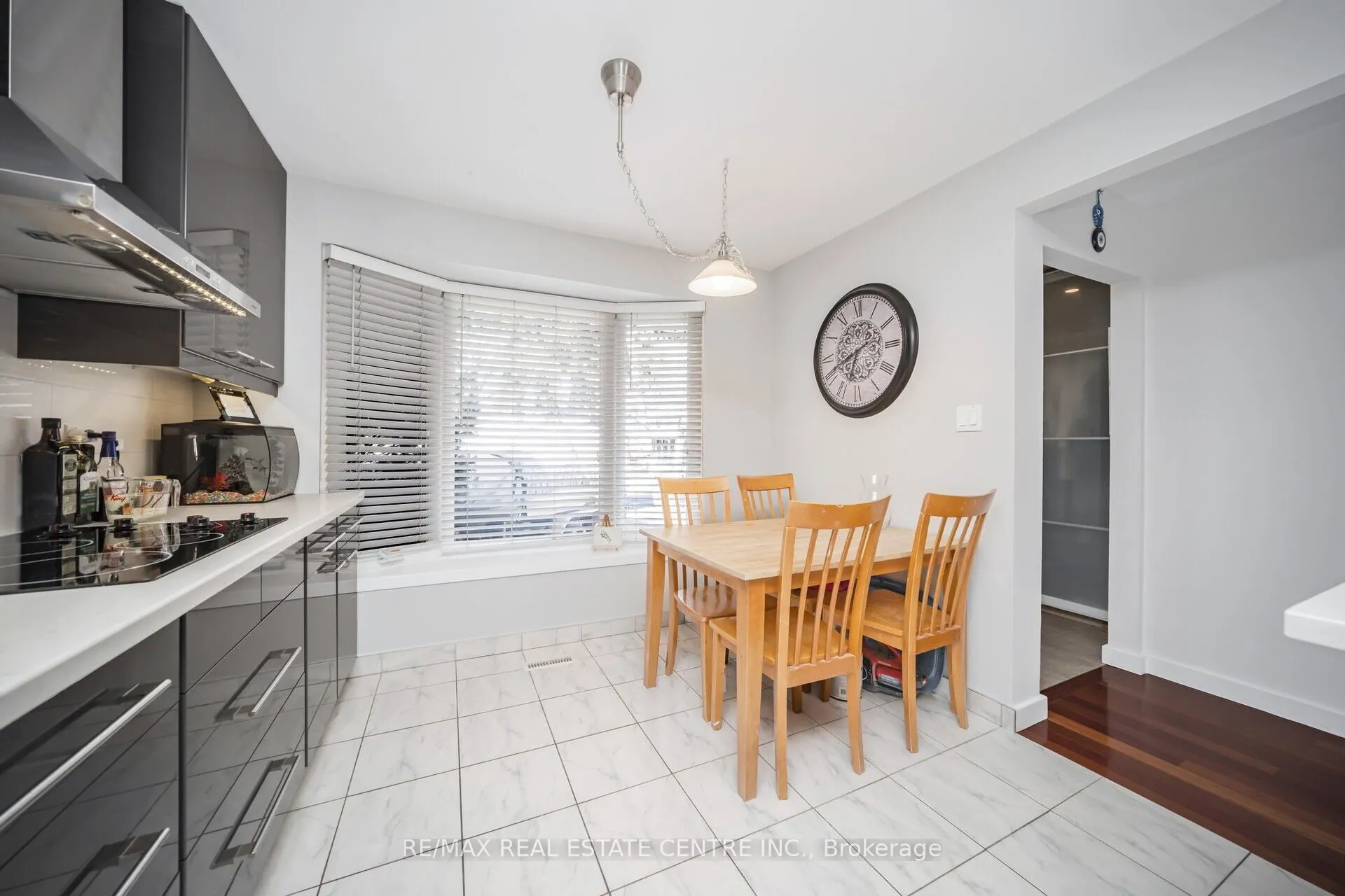 2536 Barcella Crescent