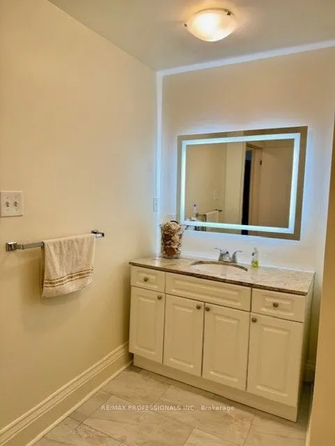 2627 Lake Shore Boulevard W, #MAIN