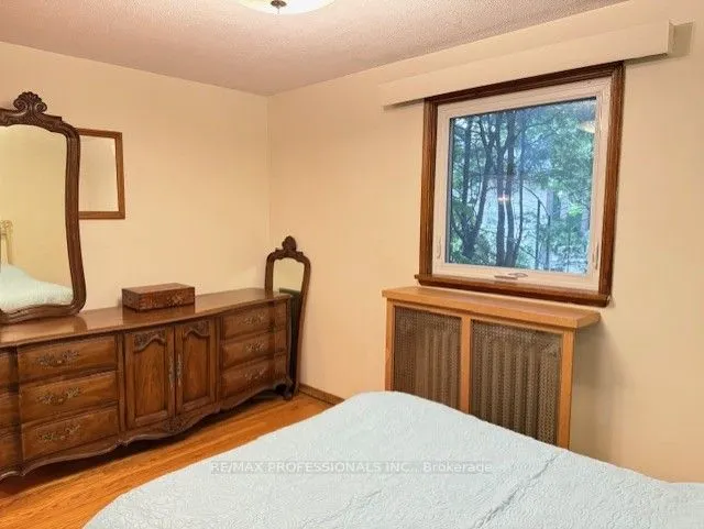 2627 Lake Shore Boulevard W, #MAIN