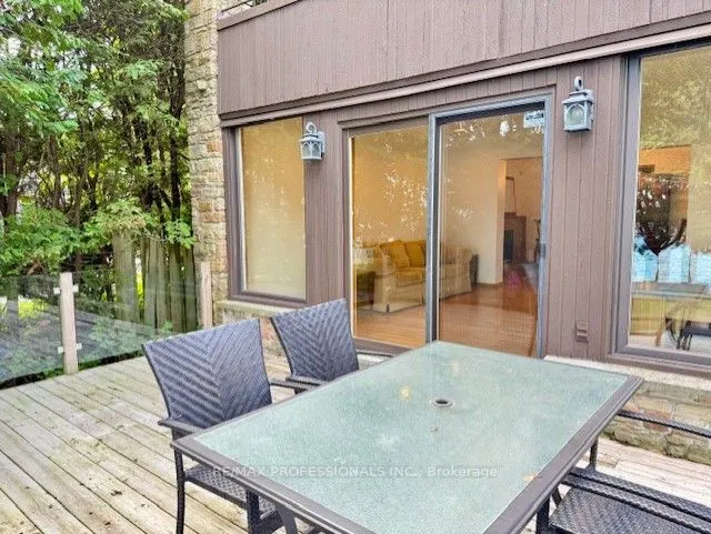 2627 Lake Shore Boulevard W, #MAIN