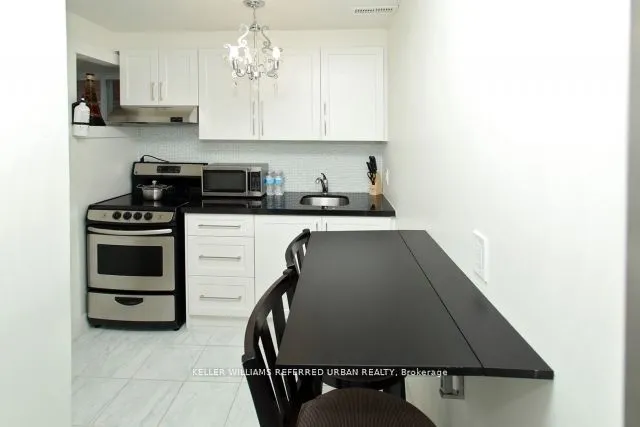 1353 Davenport Road, #1