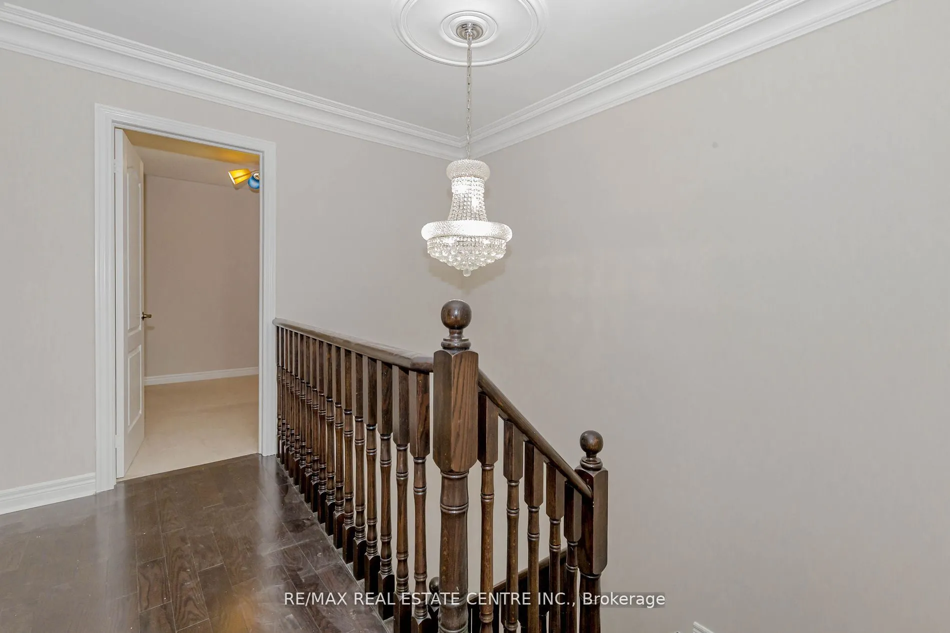 20 Gower Crescent, #(Upper)