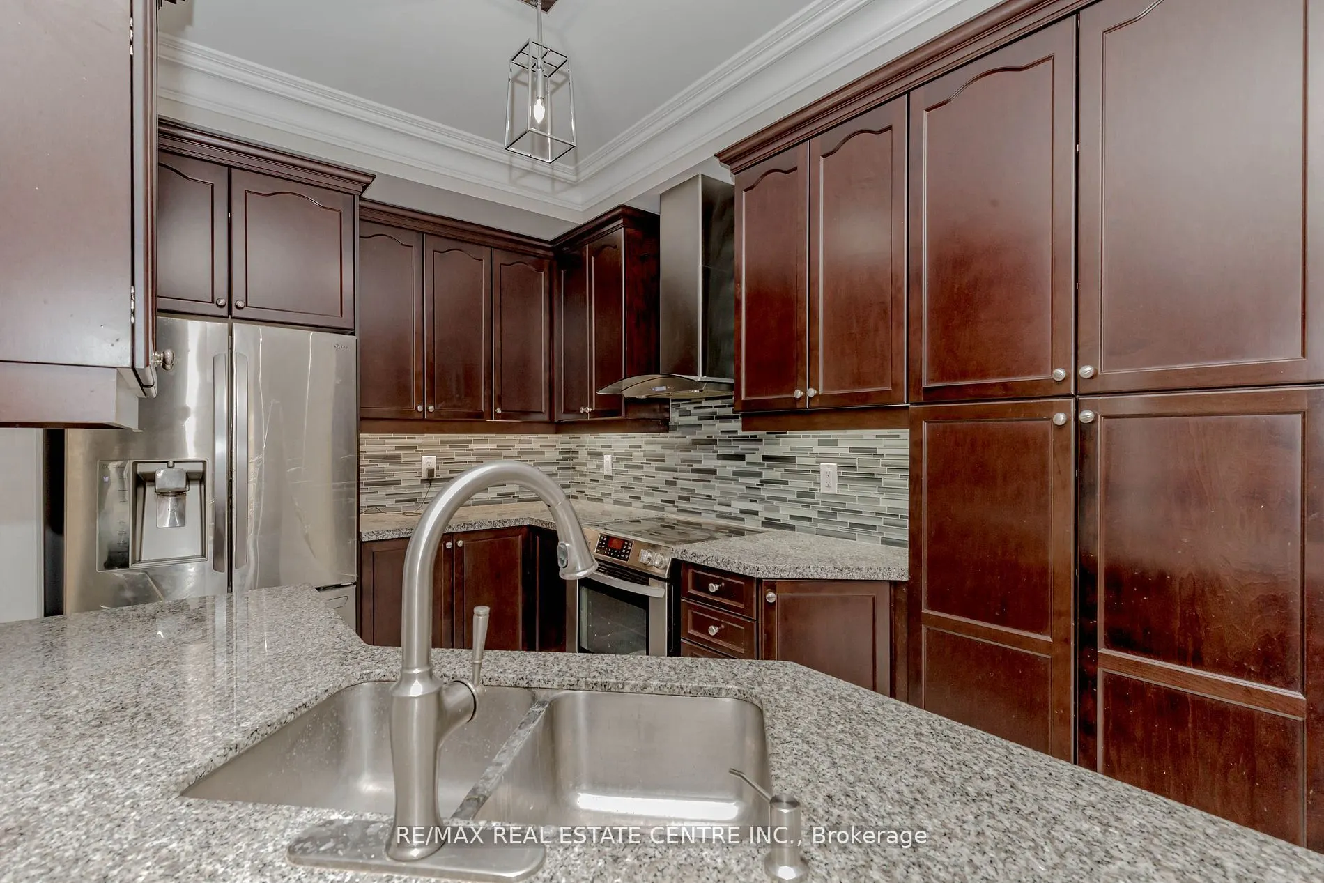 20 Gower Crescent, #(Upper)