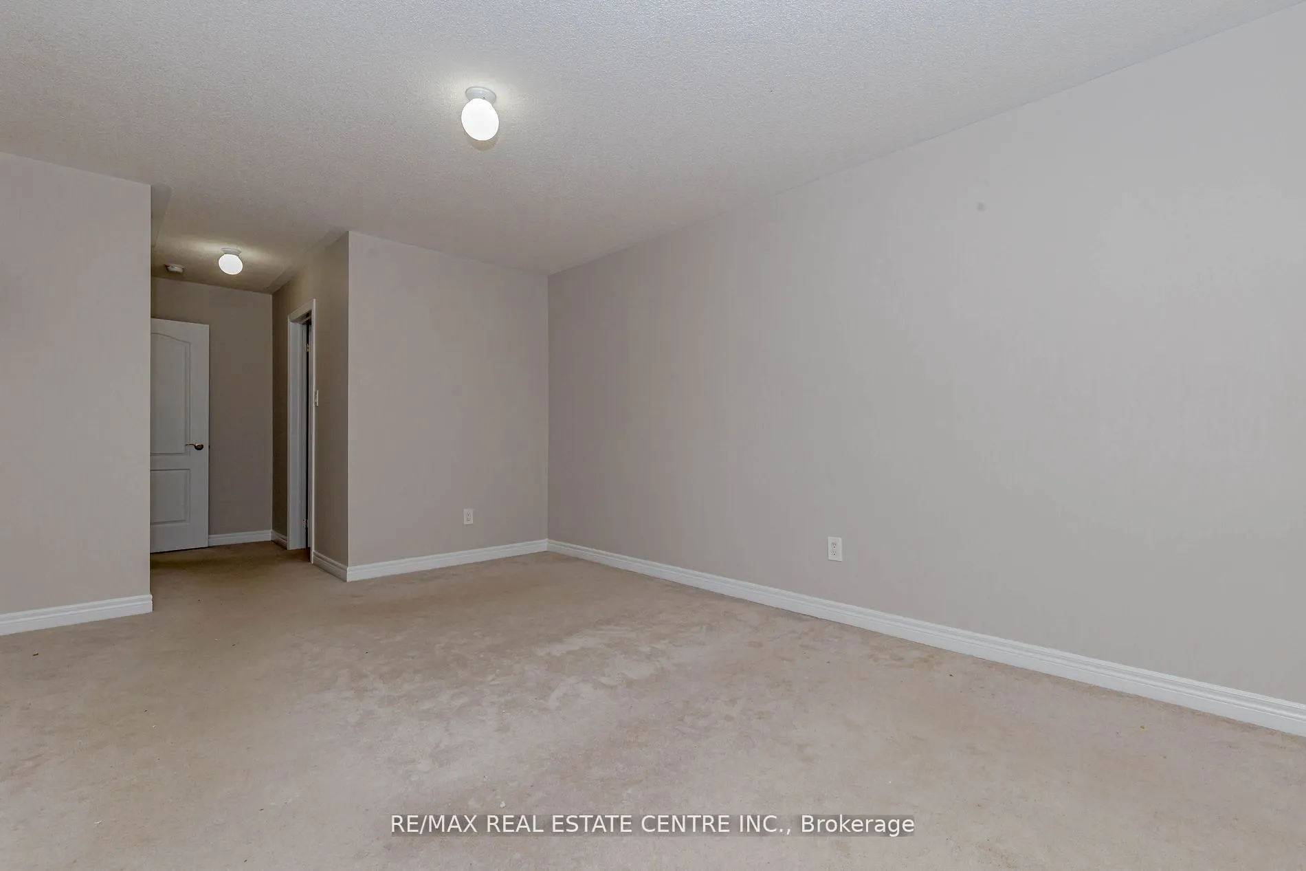 20 Gower Crescent, #(Upper)