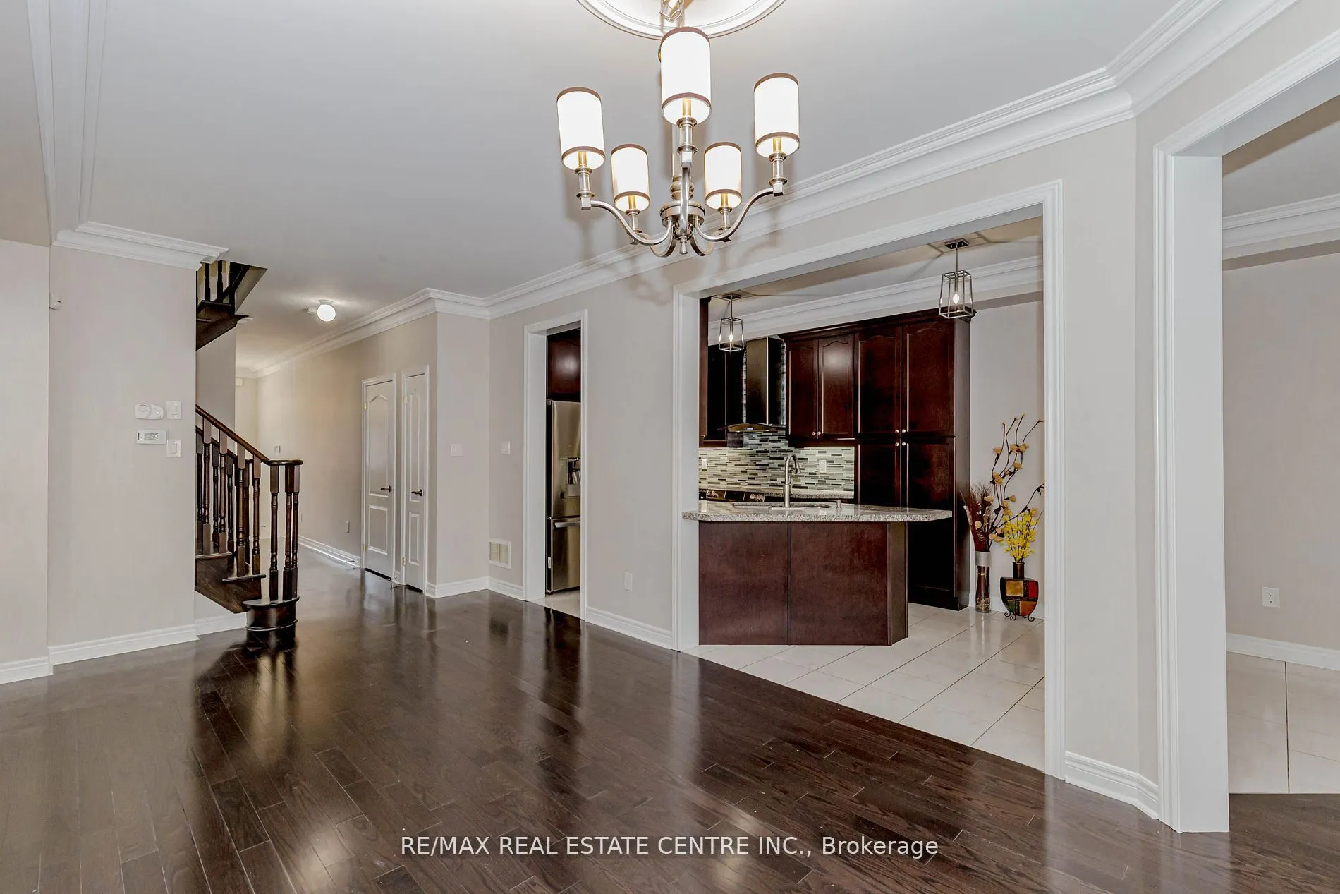 20 Gower Crescent, #(Upper)