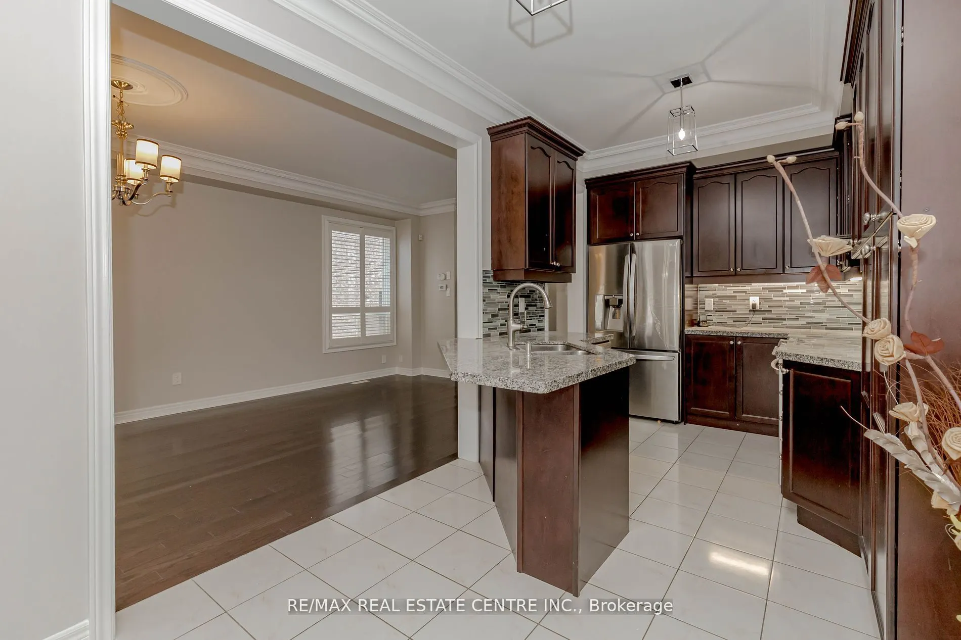 20 Gower Crescent, #(Upper)