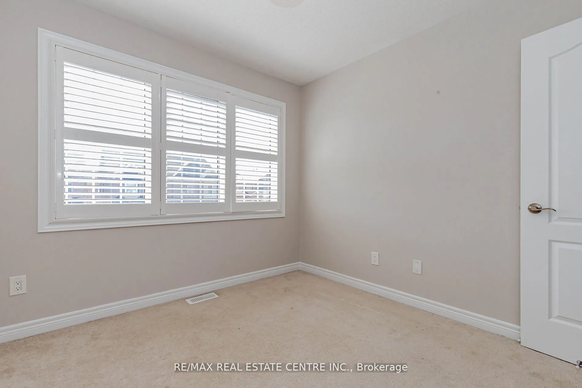 20 Gower Crescent, #(Upper)